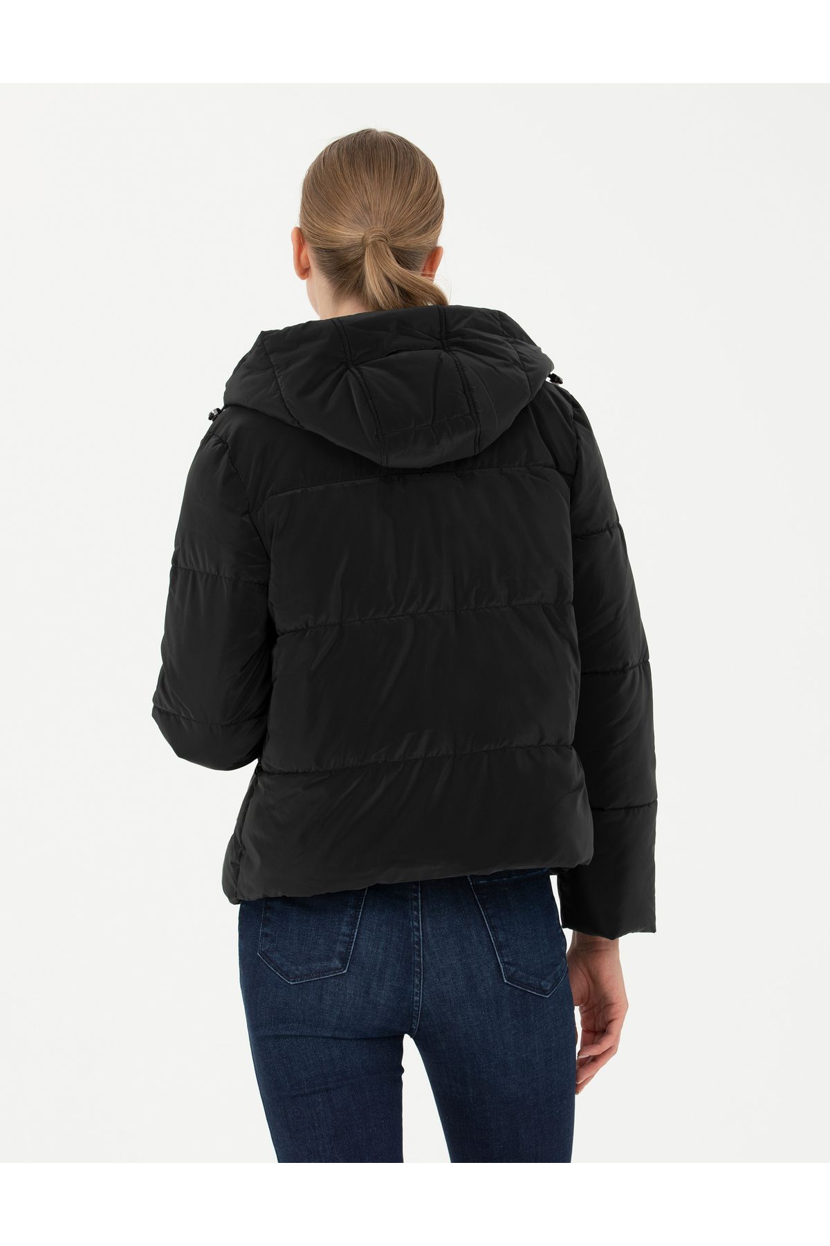 Siyah Kapüşonlu Bomber Mont 50272224-VR046 Siyah Kapüşonlu Bomber Mont 50272224-VR046