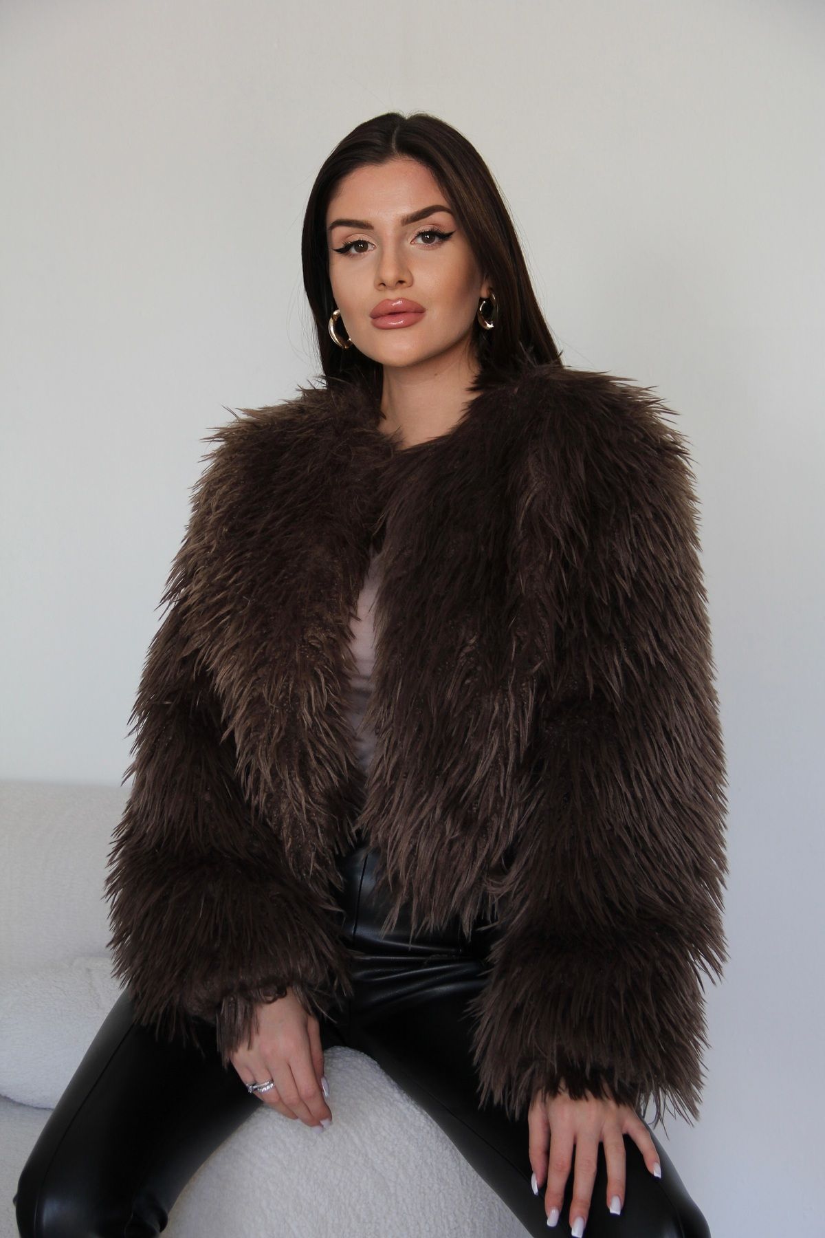 Marka Model Kabarık Astarlı Premium Kısa Kürk Ceket Marka Model Kabarık Astarlı Premium Kısa Kürk Ceket