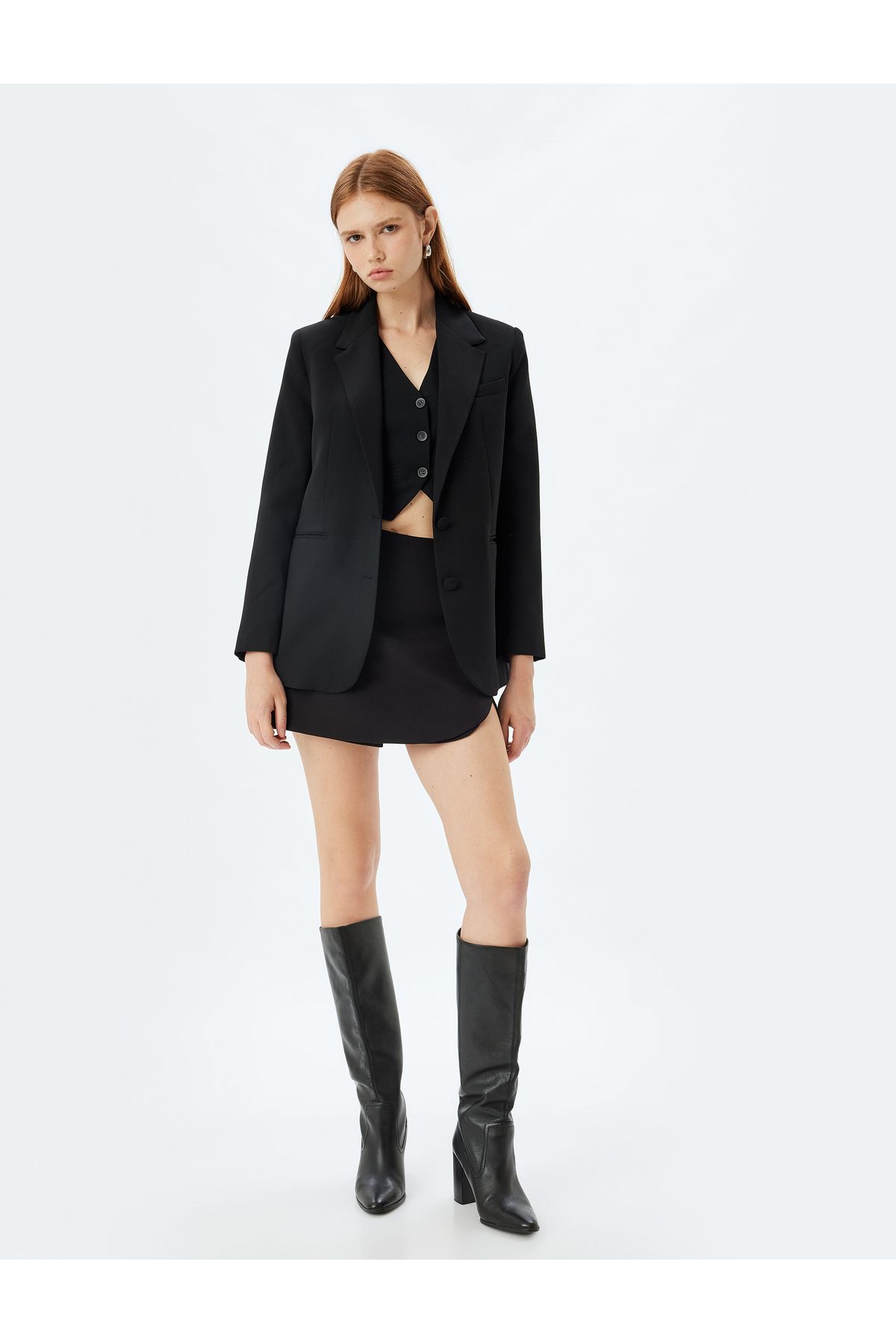 Şort Etek Kruvaze Slim Fit Standart Bel Şort Etek Kruvaze Slim Fit Standart Bel
