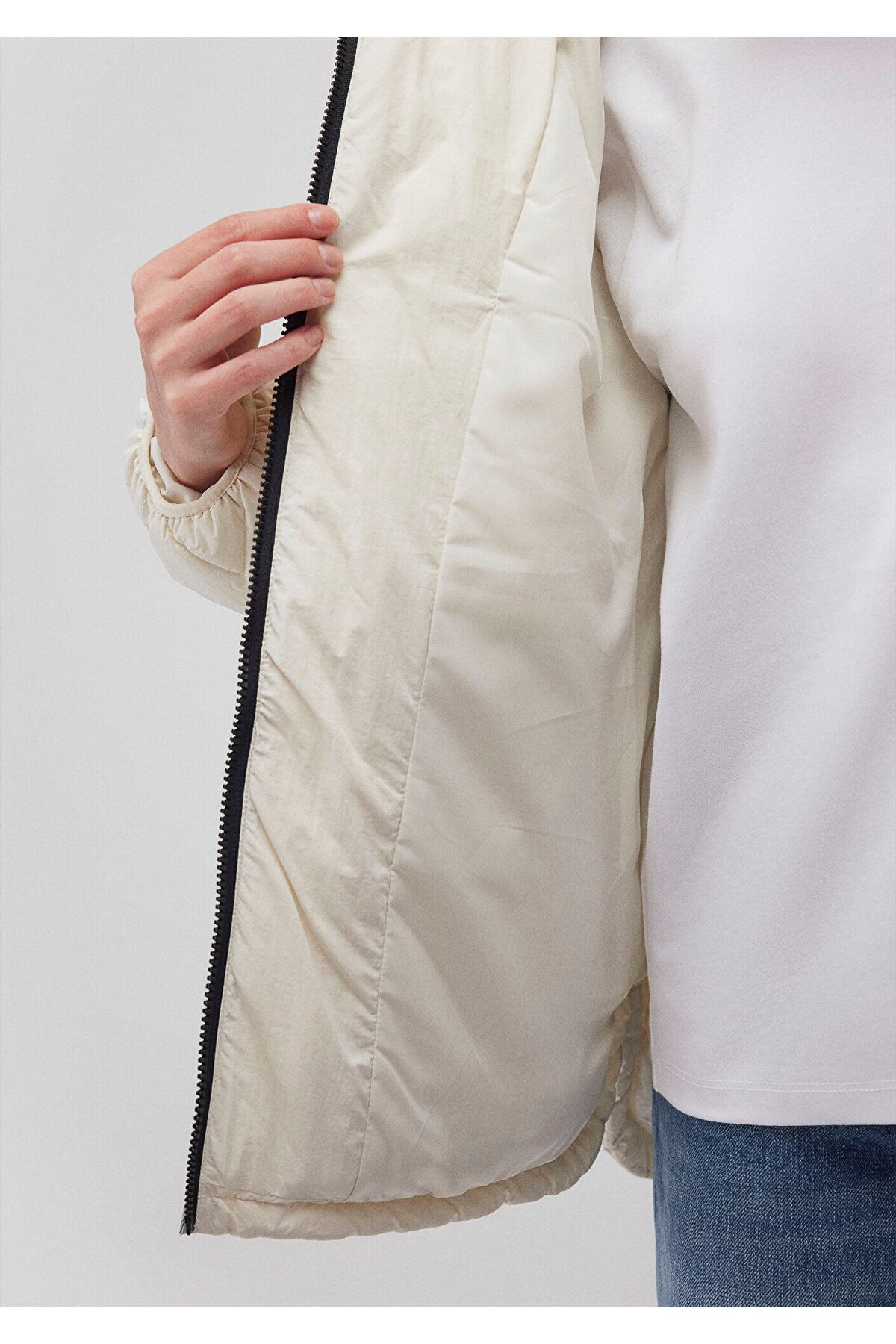 Kapüşonlu Ekru Kapitone Ceket Loose Fit / Bol Rahat Kesim 1110499-86412 Kapüşonlu Ekru Kapitone Ceket Loose Fit / Bol Rahat Kesim 1110499-86412
