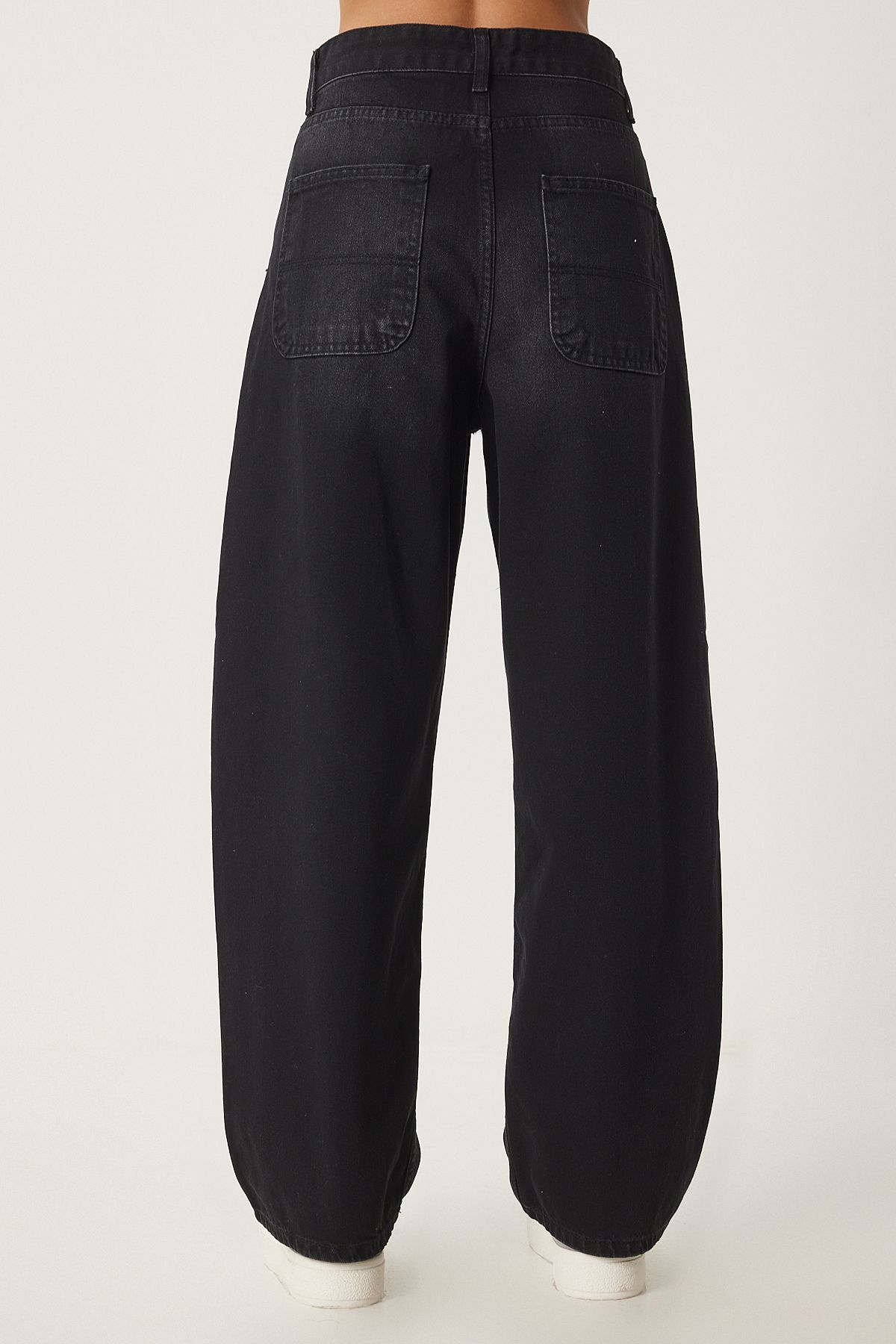 Kadın Siyah Yıkamalı Baggy Jean OK00064 Kadın Siyah Yıkamalı Baggy Jean OK00064