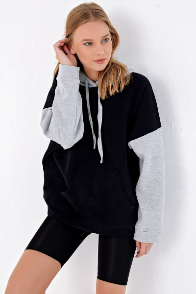 Kadın Siyah Renk Bloklu Oversıze Kapüşonlu Sweatshirt ALC-X4977 Kadın Siyah Renk Bloklu Oversıze Kapüşonlu Sweatshirt ALC-X4977