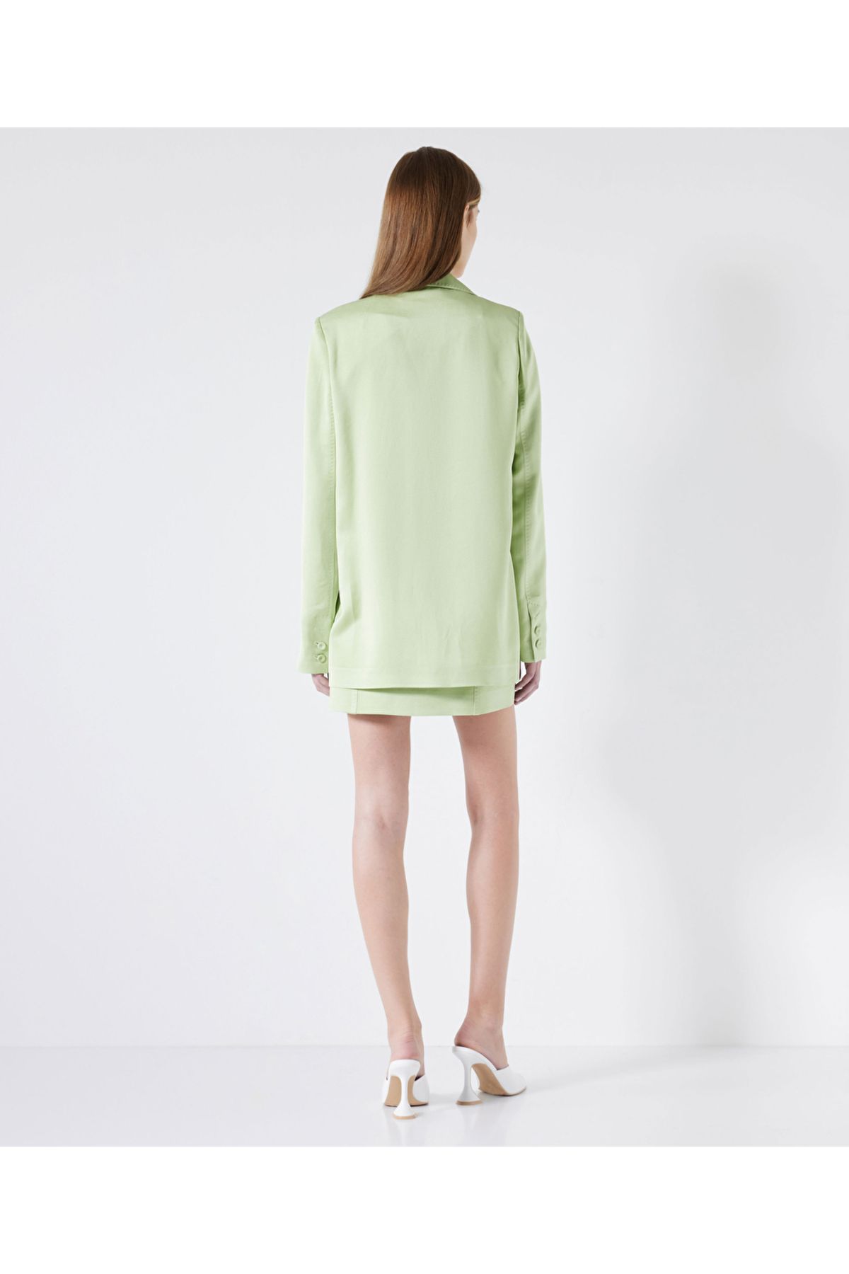 Önden bağlamalı ceket Önden bağlamalı ceket