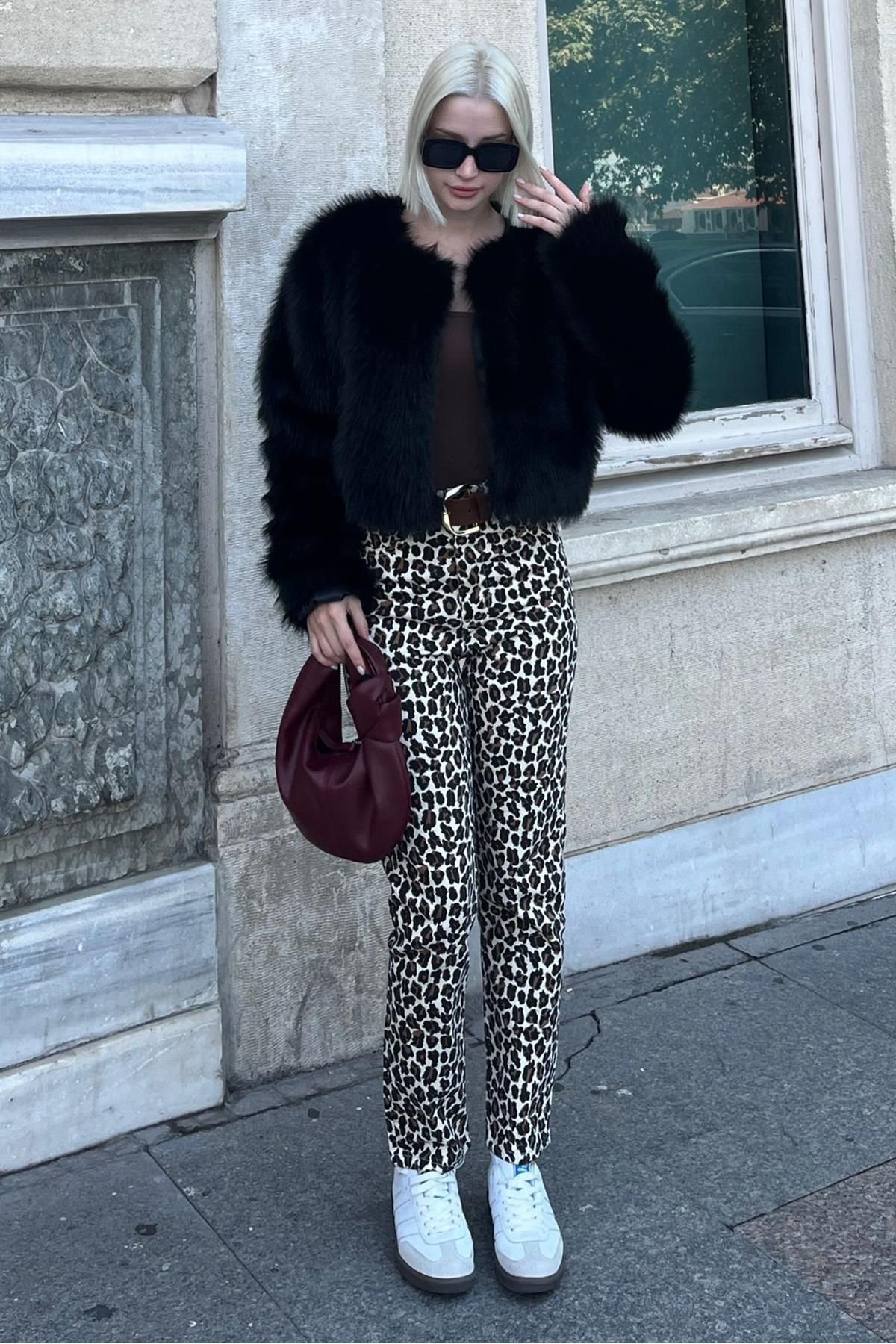 Siyah Bisiklet Yaka Kadın Suni Kürk Mont MG2176 Siyah Bisiklet Yaka Kadın Suni Kürk Mont MG2176