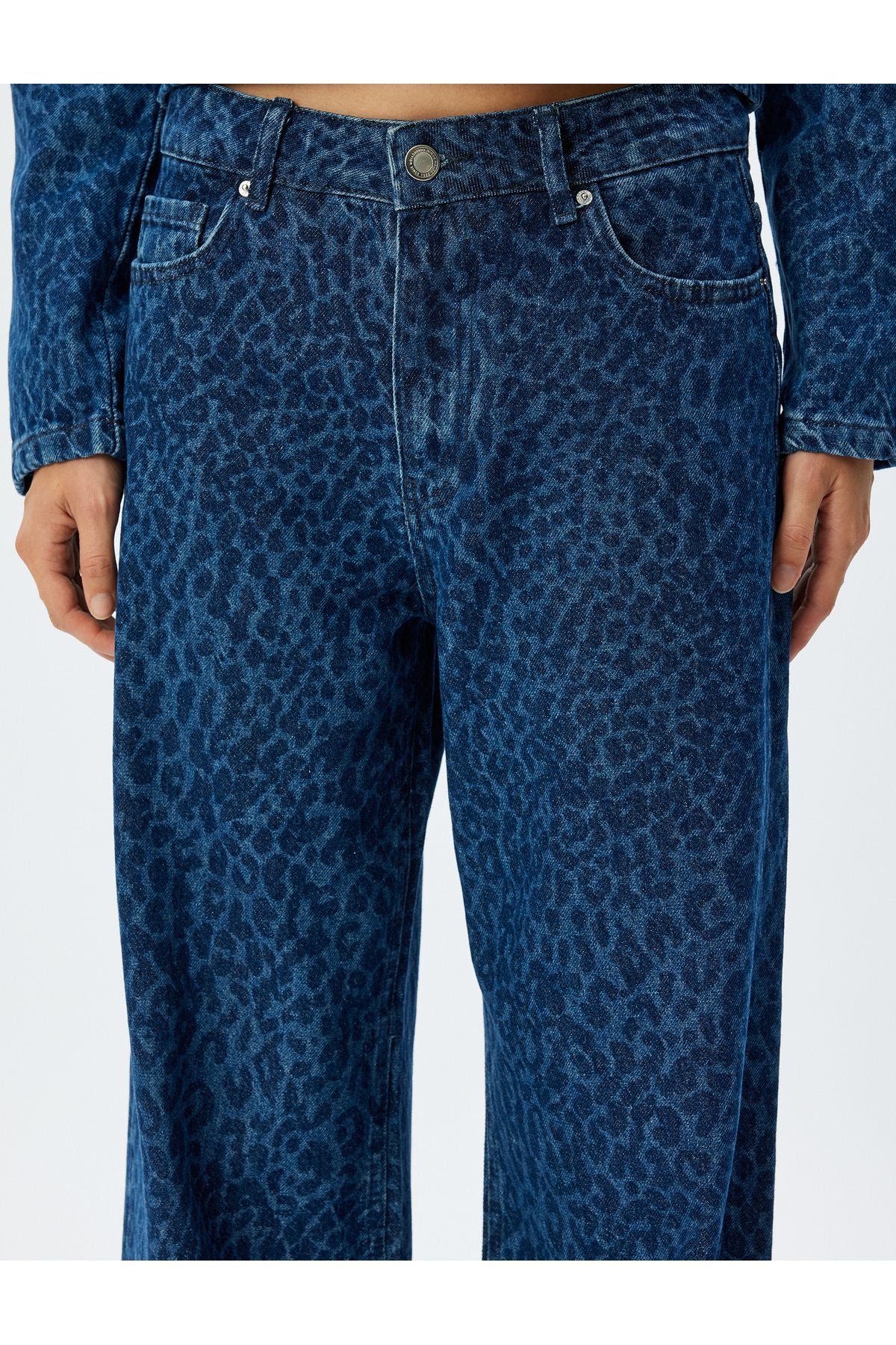 Geniş Paça Kot Pantolon Leopar Baskılı Standart Bel Düğmeli Cepli - Wide Leg Jeans