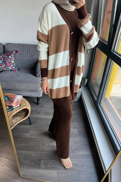 Kadın Standart Beden Triko Çizgili Hırka Bluz Pantolon Alt-üst Içlikli Üçlü Takım Kadın Standart Beden Triko Çizgili Hırka Bluz Pantolon Alt-üst Içlikli Üçlü Takım