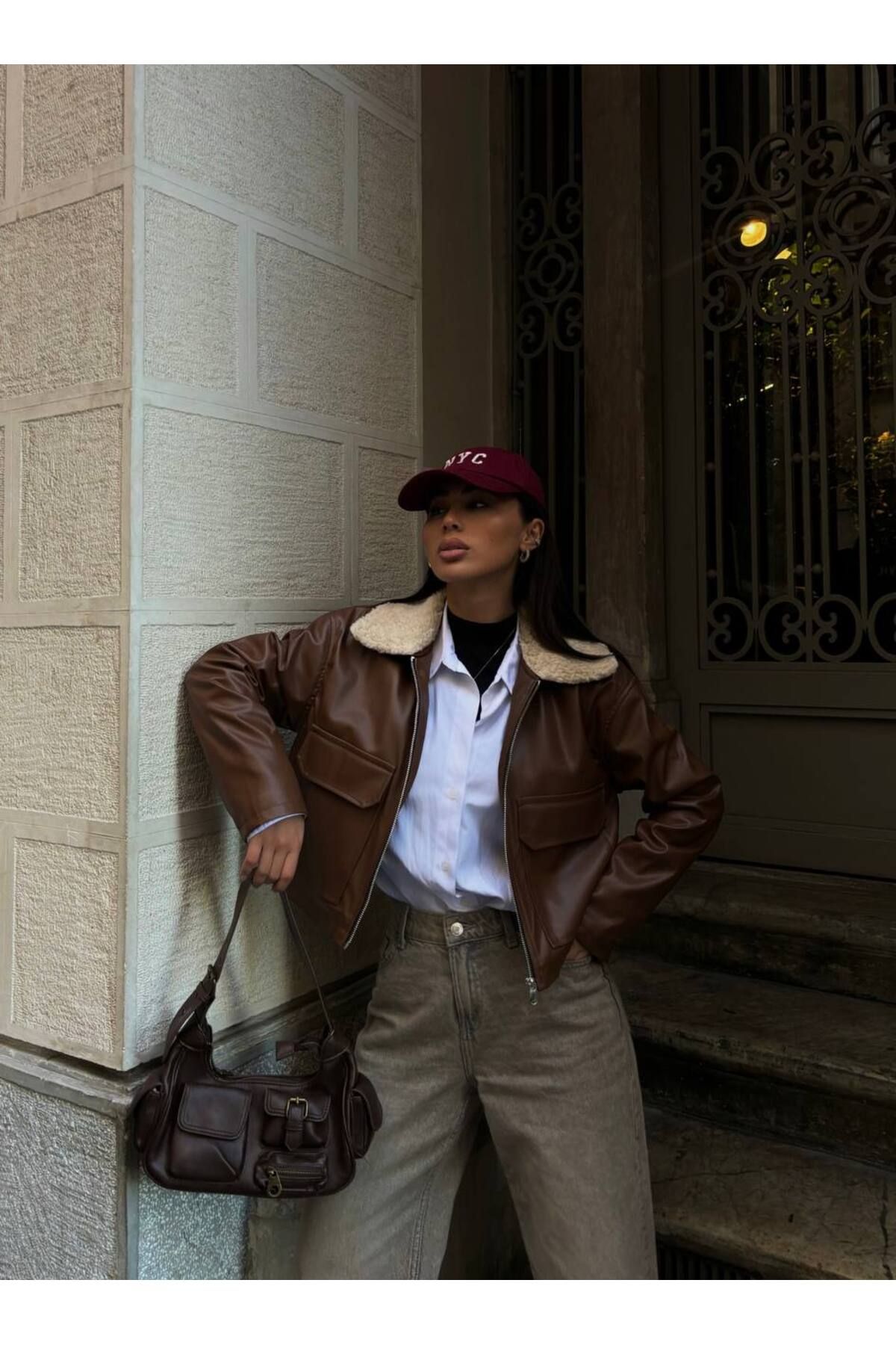 Yaka Peluş Detay Deri Ceket Yaka Peluş Detay Deri Ceket