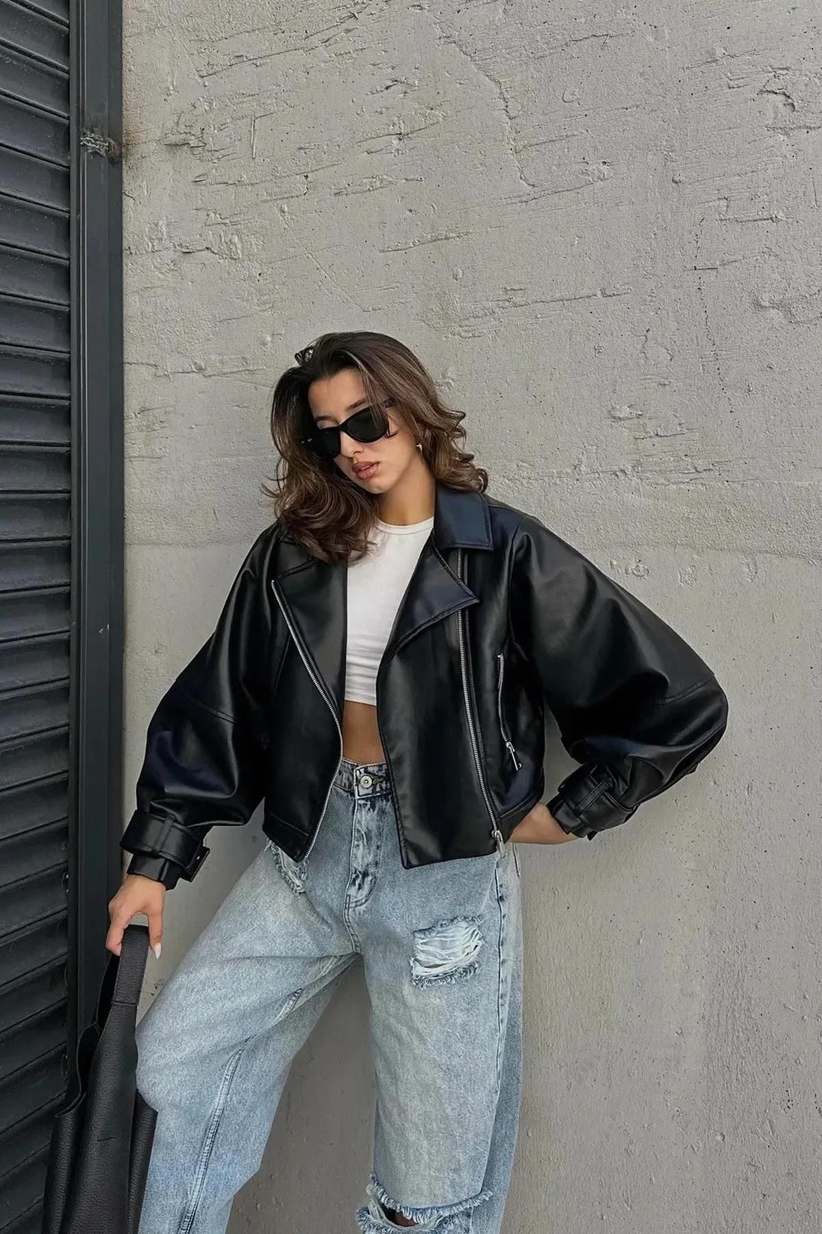 Oversize Kadın Siyah Balon Kol Bomber Deri Ceket Oversize Kadın Siyah Balon Kol Bomber Deri Ceket