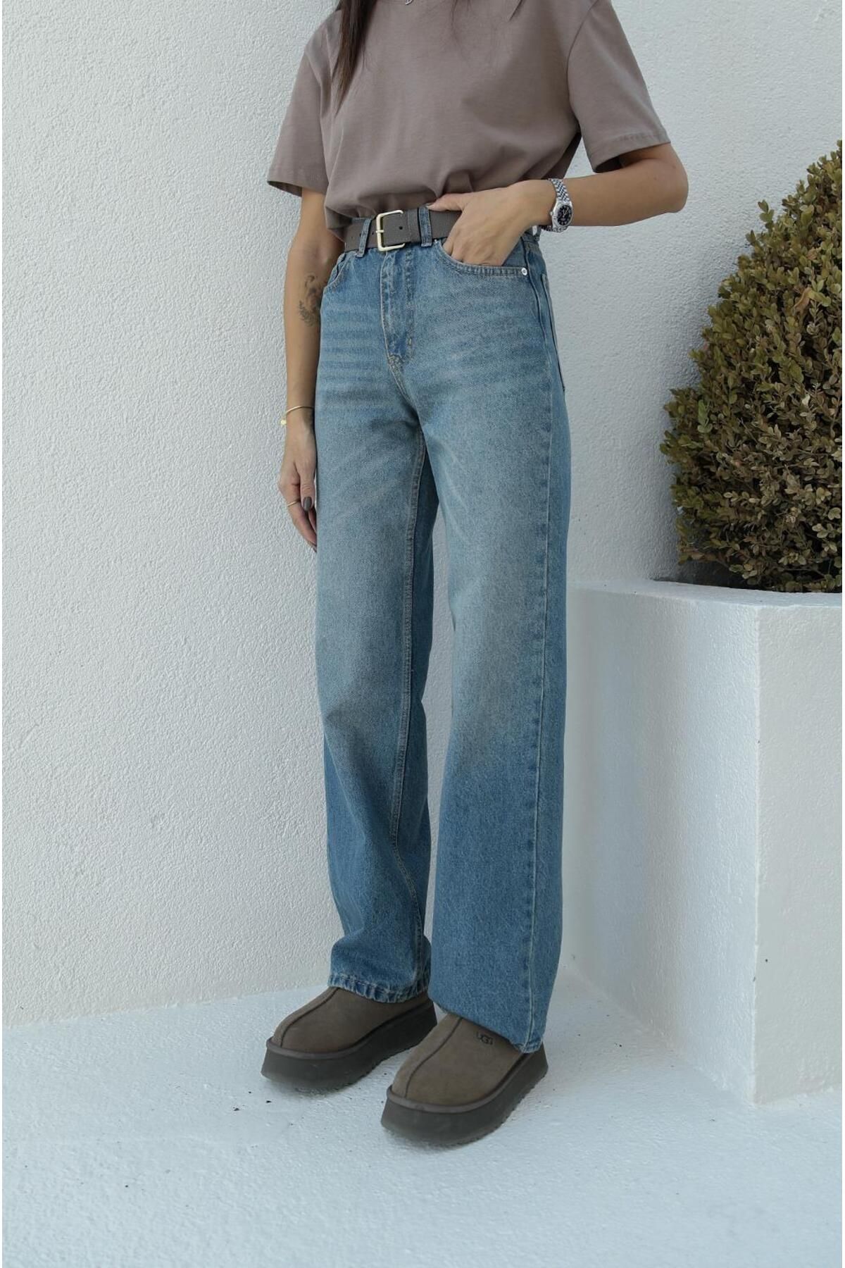 Mavi Kuzmina Yıkamalı Straight Jean Mavi Kuzmina Yıkamalı Straight Jean