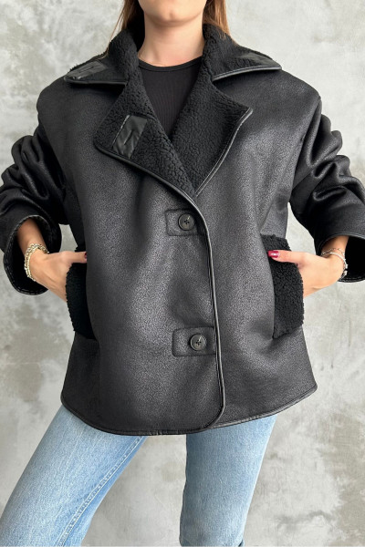 Oversize Kesim Düğmeli İçi Kürklü Suet Mont Ceket Oversize Kesim Düğmeli İçi Kürklü Suet Mont Ceket