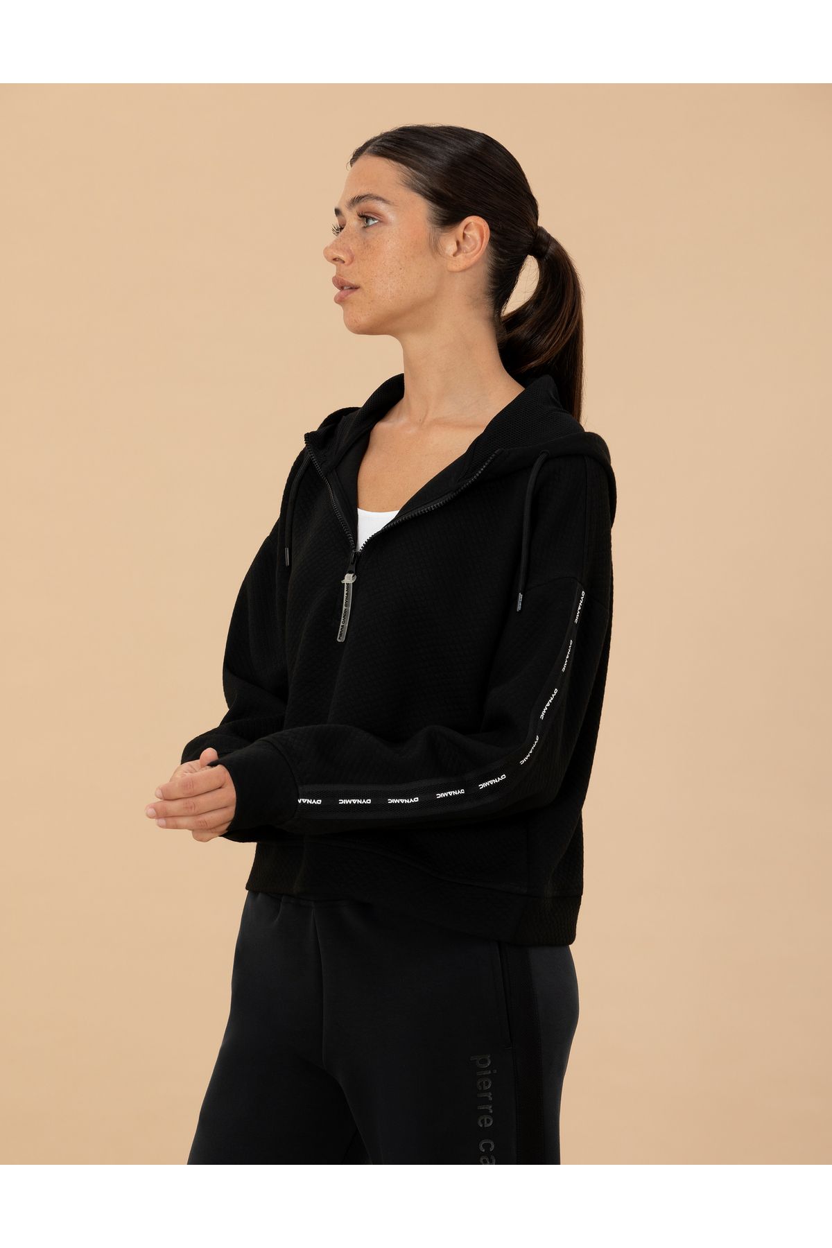 Siyah Oversize Örme Hırka 50253880-VR046 Siyah Oversize Örme Hırka 50253880-VR046