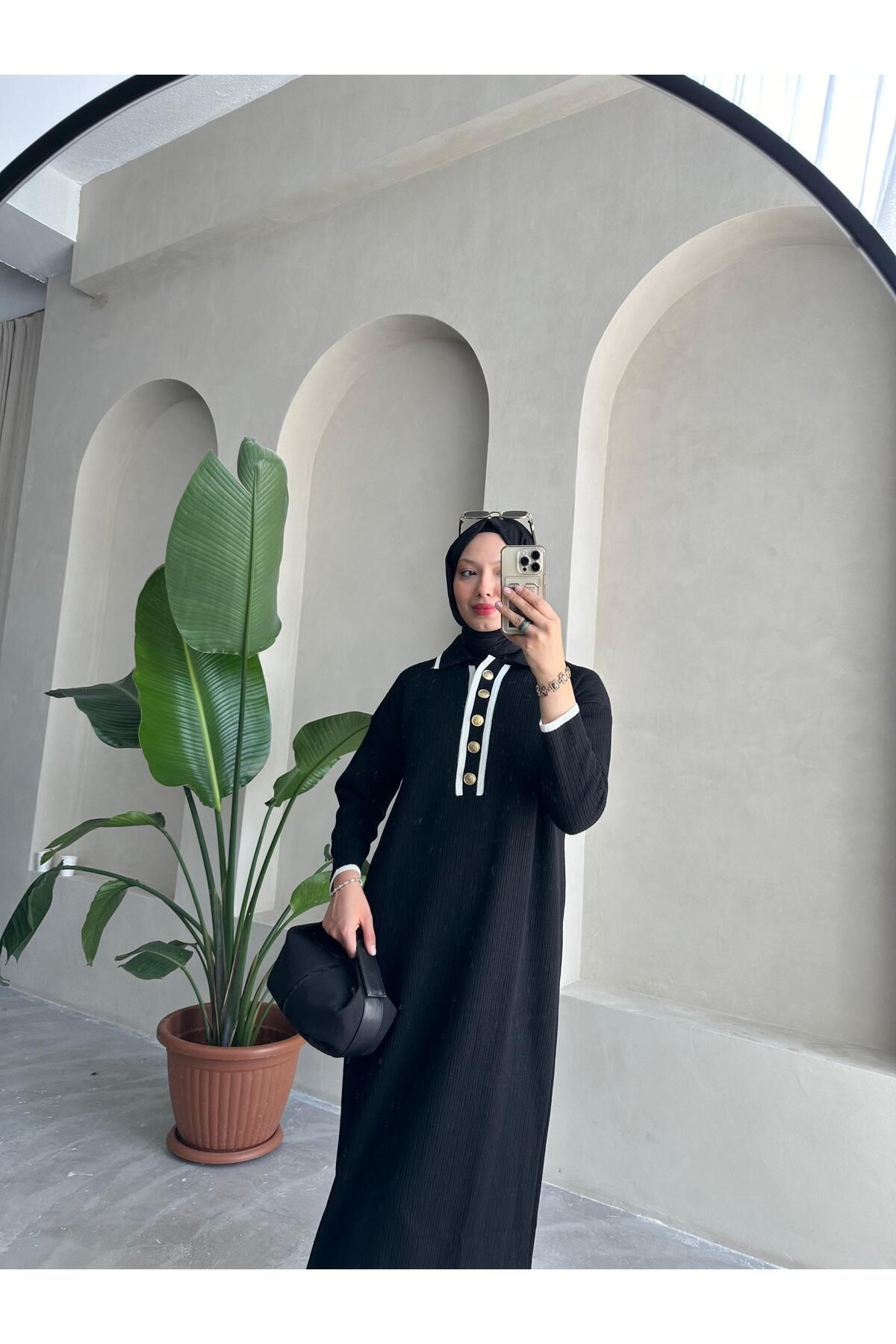 Oversize Düğmeli V Yaka Fitilli Triko Tesettür Elbise Fitilli Uzun Kışlık Tam Boy Elbise Oversize Düğmeli V Yaka Fitilli Triko Tesettür Elbise Fitilli Uzun Kışlık Tam Boy Elbise