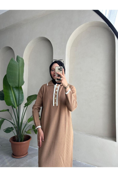 Oversize Düğmeli V Yaka Fitilli Triko Tesettür Elbise Fitilli Uzun Kışlık Tam Boy Elbise Oversize Düğmeli V Yaka Fitilli Triko Tesettür Elbise Fitilli Uzun Kışlık Tam Boy Elbise