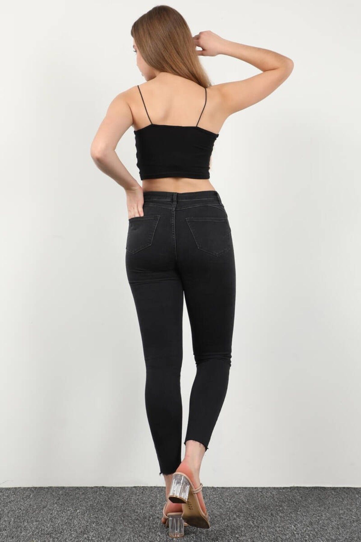 Kadın Paçası Yırtık Slim Fit Jean Pantolon Antrasit Kadın Paçası Yırtık Slim Fit Jean Pantolon Antrasit