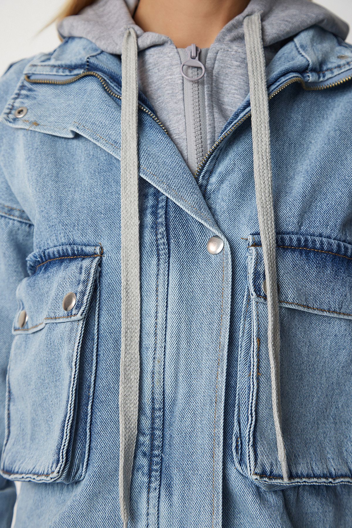 Sweatshirt Detaylı Kapüşonlu Denim Ceket AÇIK MAVİ LRV0082 Sweatshirt Detaylı Kapüşonlu Denim Ceket AÇIK MAVİ LRV0082
