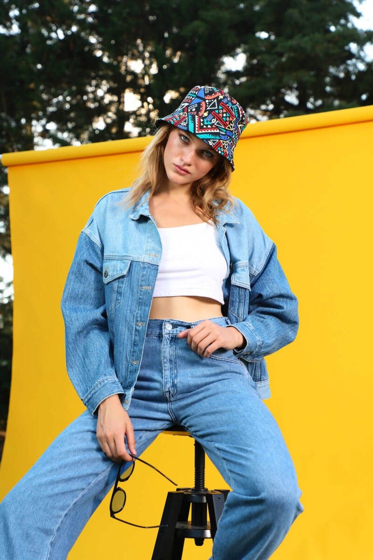 Kadın Renk Bloklu Oversize Jean Ceket Mavi Kadın Renk Bloklu Oversize Jean Ceket Mavi