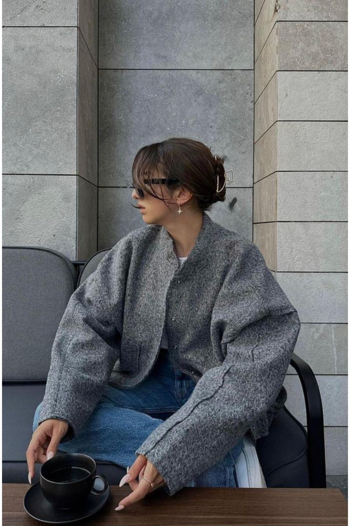 kaşe yün görünüm çıtçıt kapama muadil pinterest model oversize bol kesim kaban mont ceket kaşe yün görünüm çıtçıt kapama muadil pinterest model oversize bol kesim kaban mont ceket