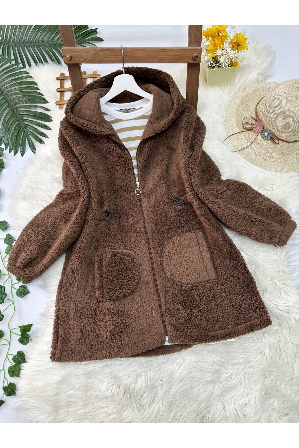 Kapşonlu Fermuarlı Beli Lastikli Peluş - Kahve Kapşonlu Fermuarlı Beli Lastikli Peluş - Kahve