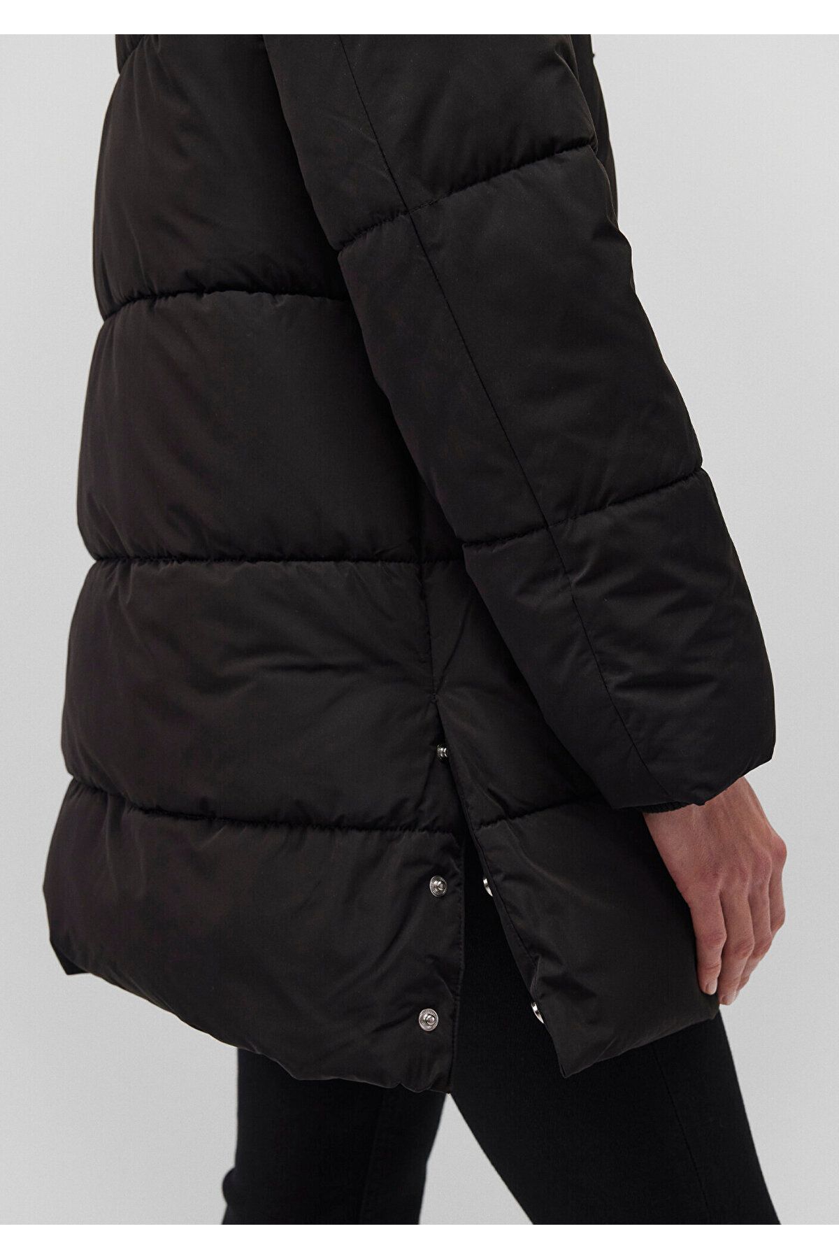 Kapüşonlu Siyah Şişme Mont 1110150-900 Kapüşonlu Siyah Şişme Mont 1110150-900