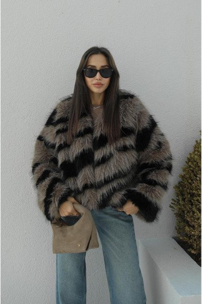 Vizon Siyah Desenli Suni Kürk Ceket Vizon Siyah Desenli Suni Kürk Ceket