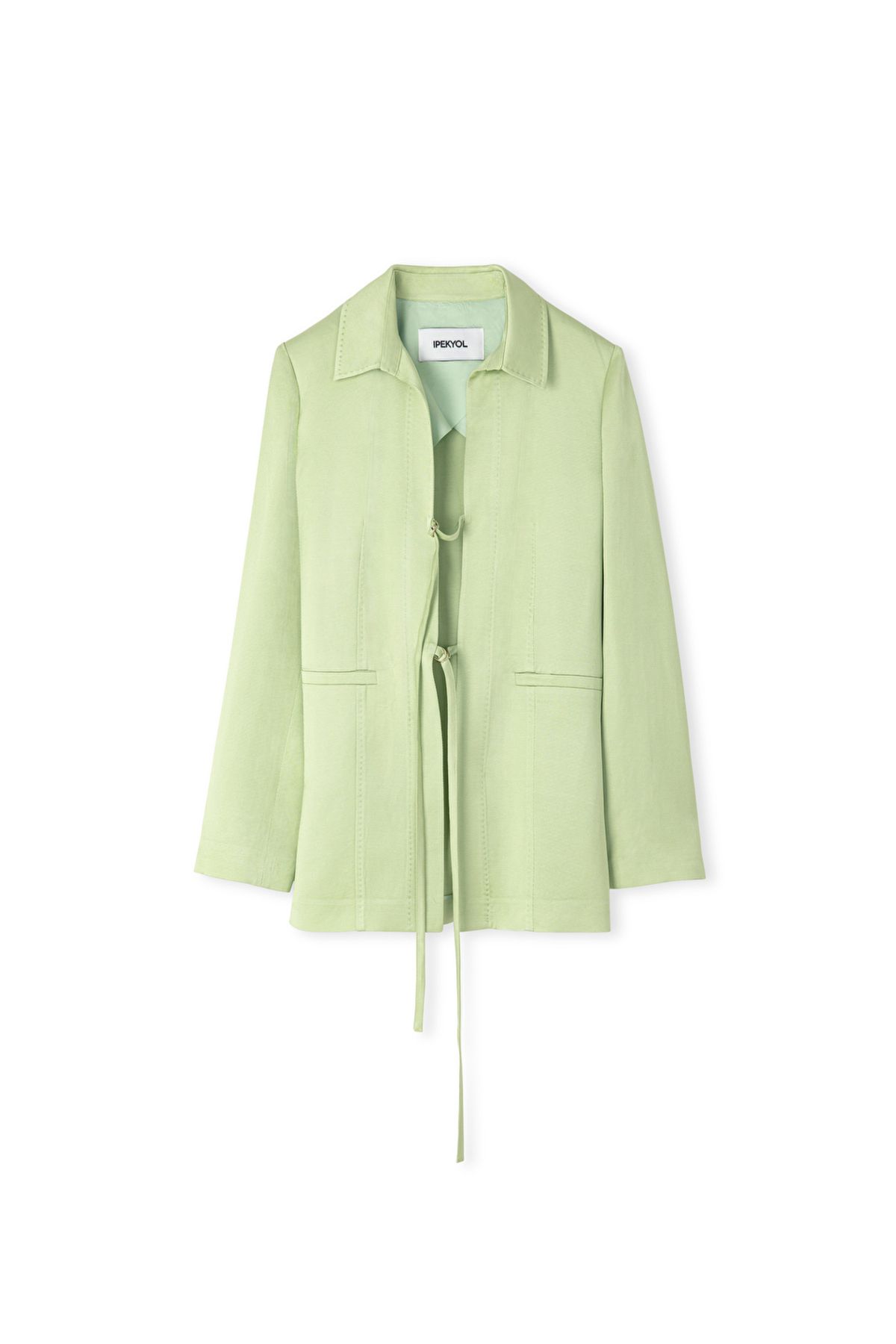 Önden bağlamalı ceket Önden bağlamalı ceket