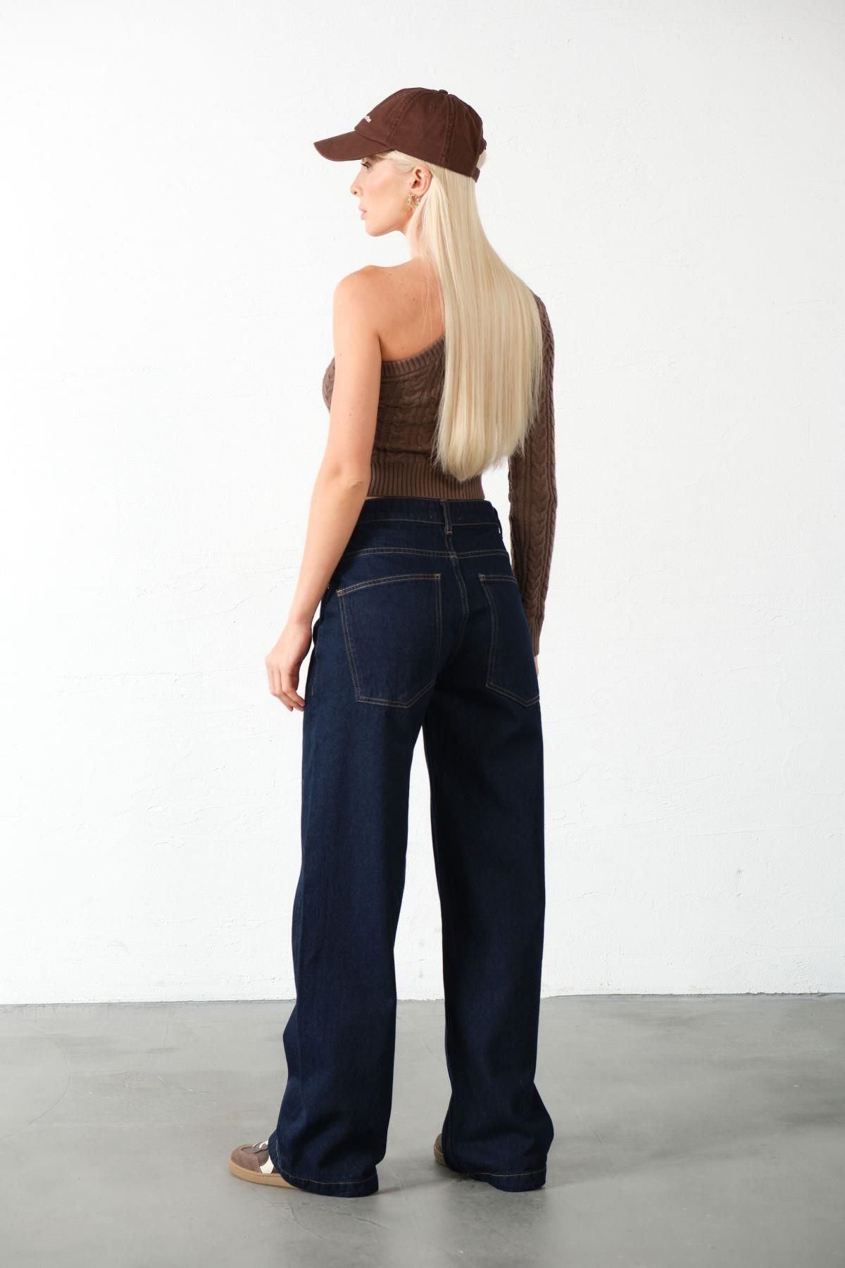 Koyu Mavi Bol Kesim Denim Geniş Paça Rahat Baggy Jean Kot Salaş Kadın Pantolon @varese Koyu Mavi Bol Kesim Denim Geniş Paça Rahat Baggy Jean Kot Salaş Kadın Pantolon @varese
