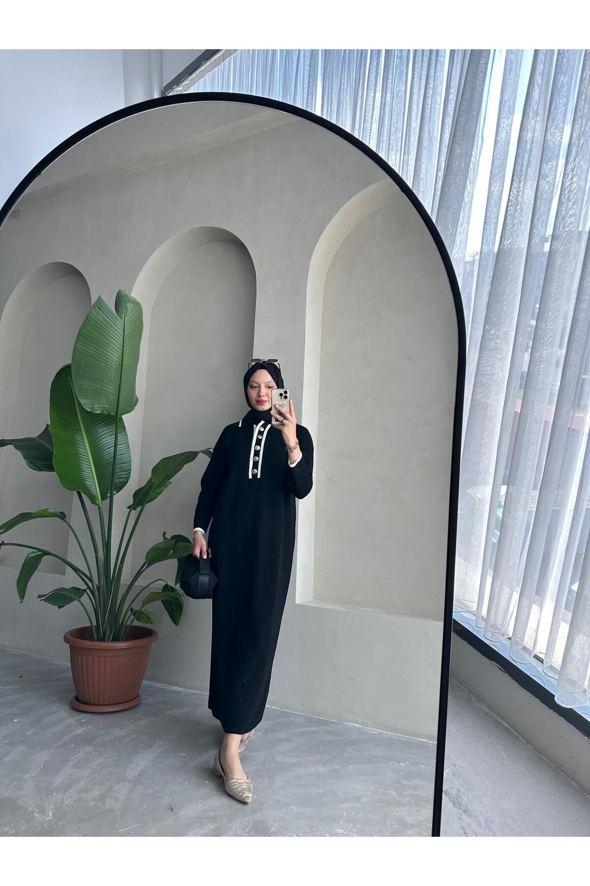Oversize Düğmeli V Yaka Fitilli Triko Tesettür Elbise Fitilli Uzun Kışlık Tam Boy Elbise Oversize Düğmeli V Yaka Fitilli Triko Tesettür Elbise Fitilli Uzun Kışlık Tam Boy Elbise