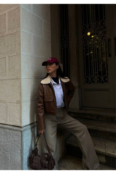 Yaka Peluş Detay Deri Ceket Yaka Peluş Detay Deri Ceket