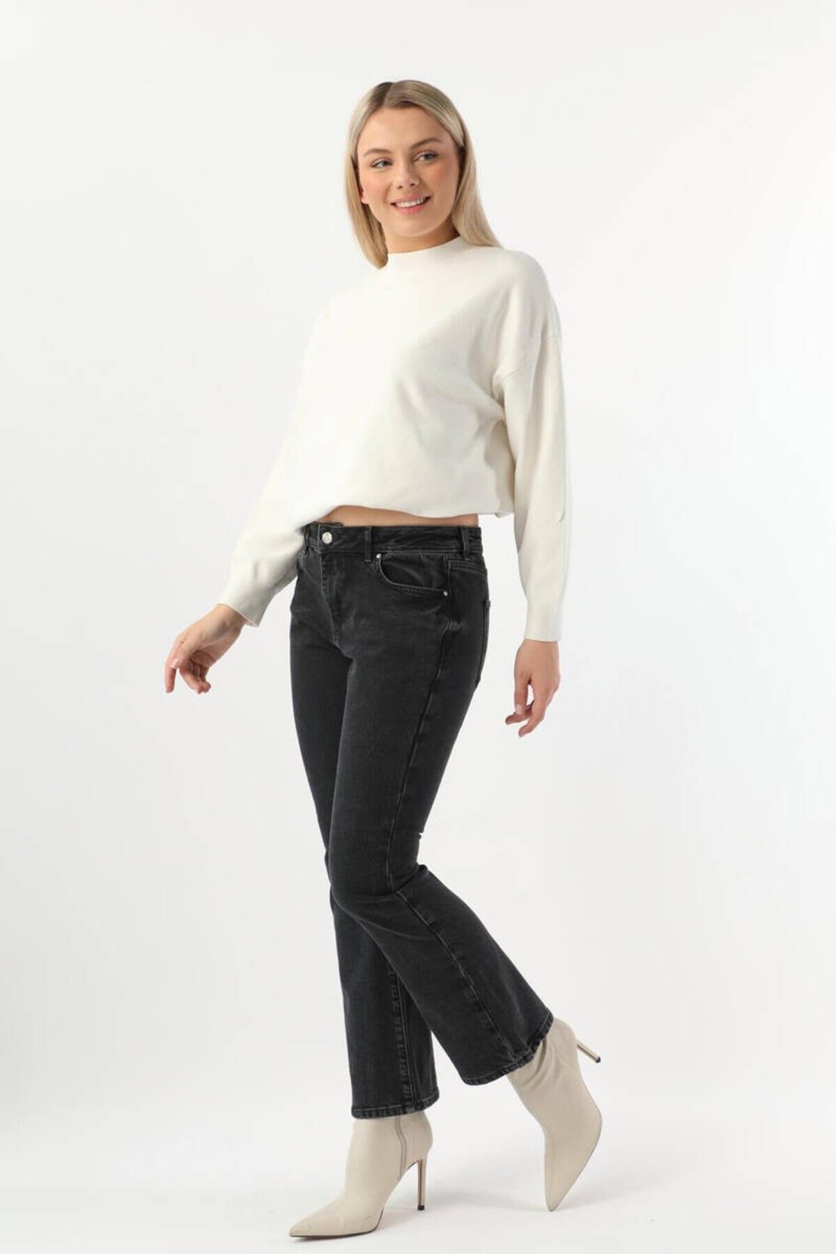 Kadın Slim Flare Jean Pantolon Koyu Antrasit Kadın Slim Flare Jean Pantolon Koyu Antrasit