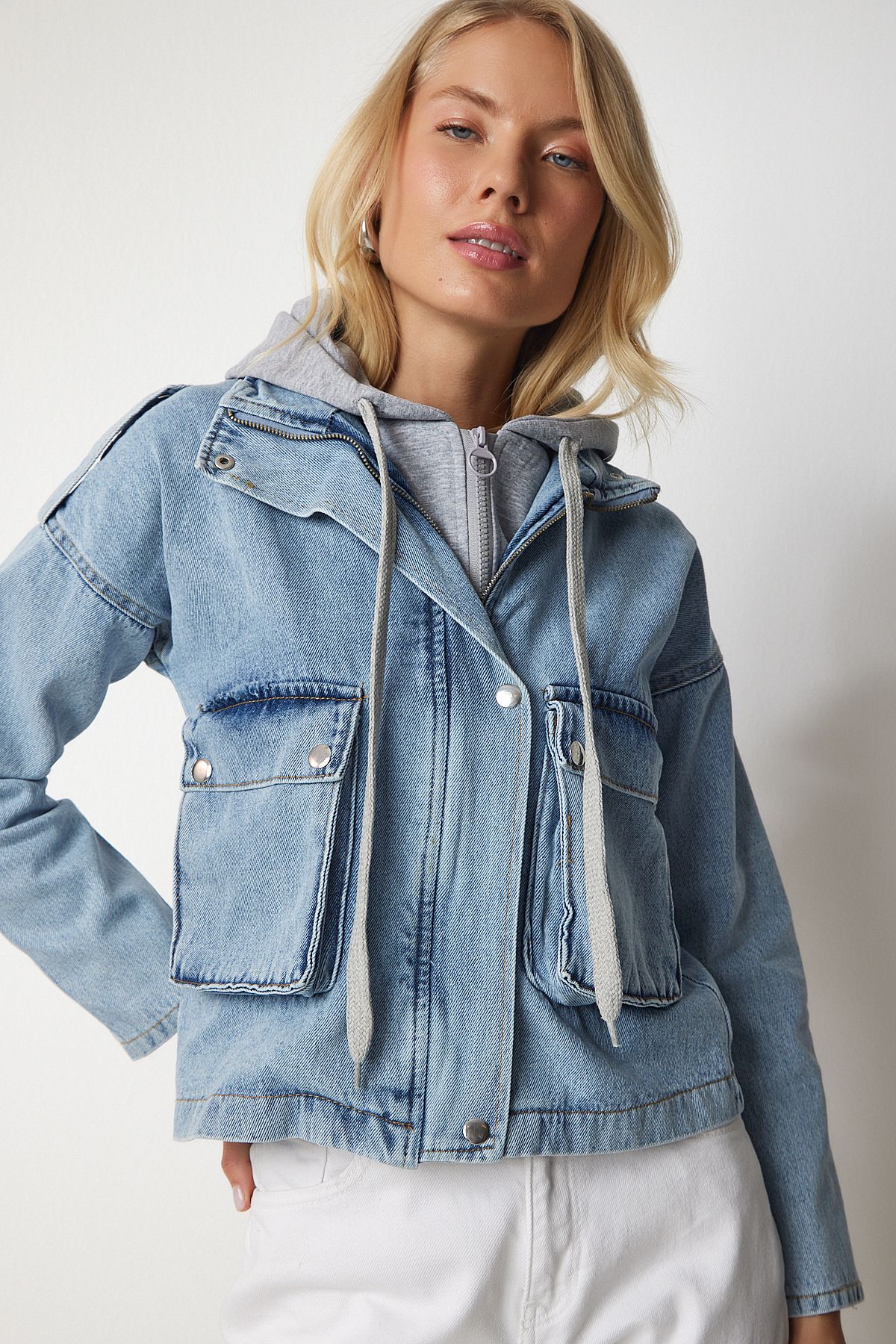 Sweatshirt Detaylı Kapüşonlu Denim Ceket AÇIK MAVİ LRV0082 Sweatshirt Detaylı Kapüşonlu Denim Ceket AÇIK MAVİ LRV0082