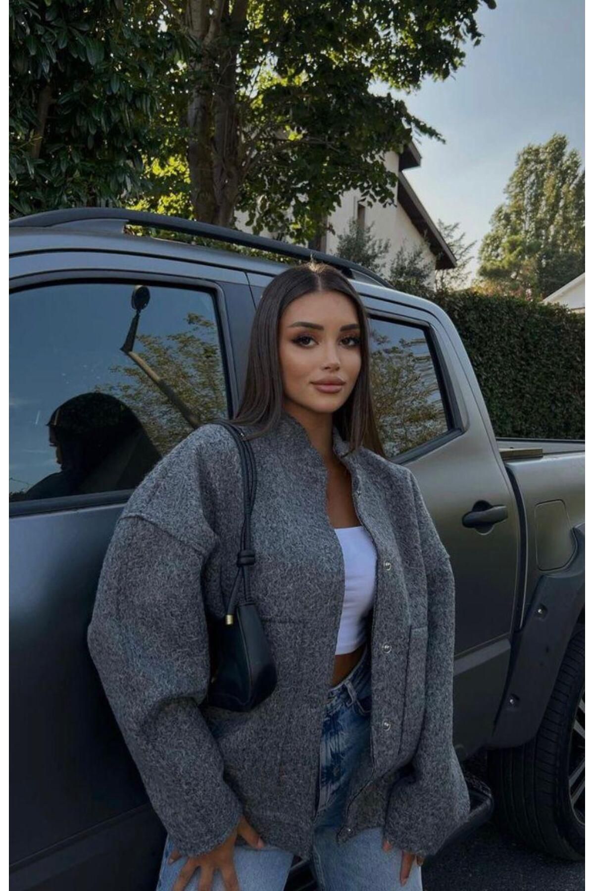 kaşe yün görünüm çıtçıt kapama muadil pinterest model oversize bol kesim kaban mont ceket kaşe yün görünüm çıtçıt kapama muadil pinterest model oversize bol kesim kaban mont ceket