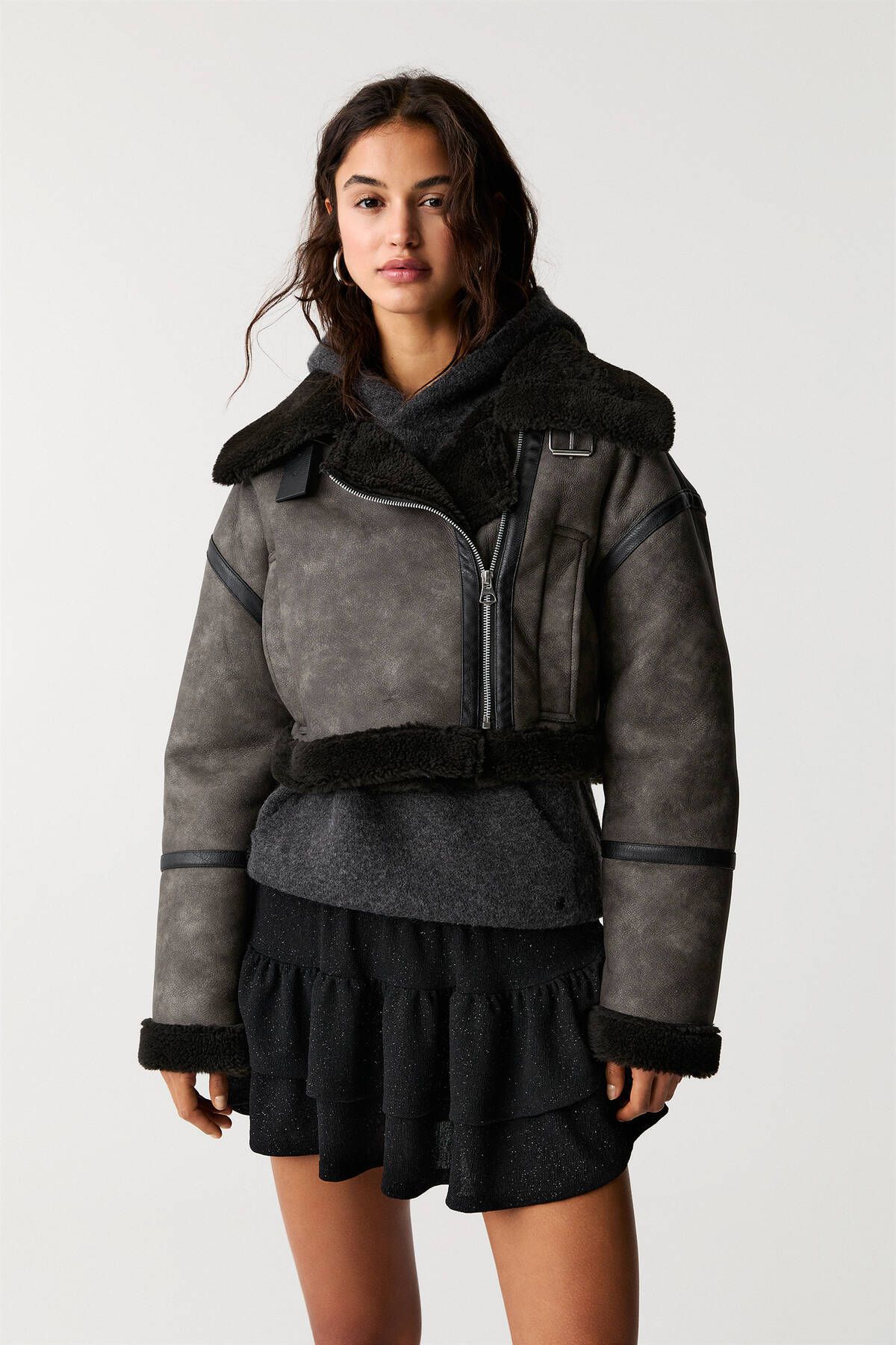 Suni yünlü astar detaylı kısa ceket Suni yünlü astar detaylı kısa ceket