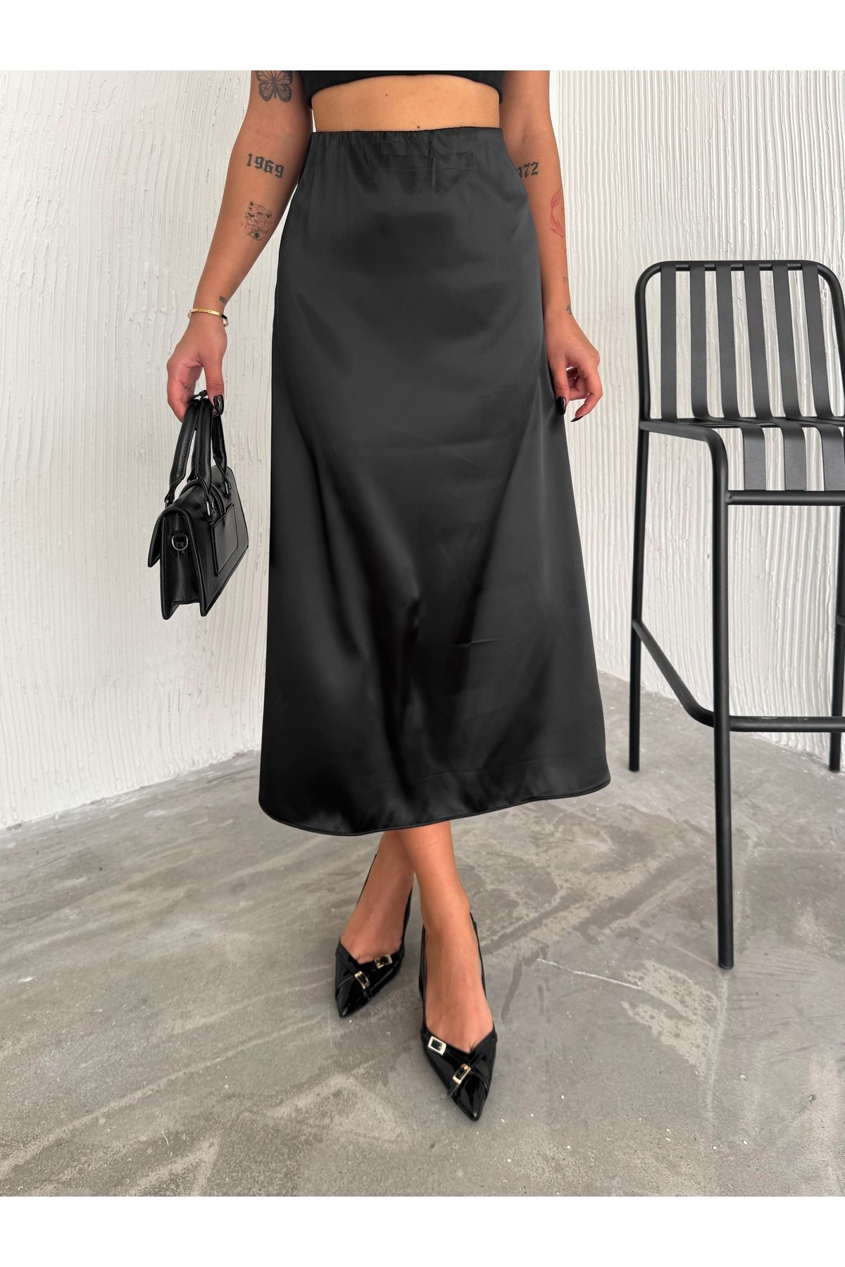 SATEN ETEK DOKULU YÜKSEK BEL KALIN SATEN 88 CM / SATIN SKIRT TEXTURED HIGH WAIST THICK SATIN SATEN ETEK DOKULU YÜKSEK BEL KALIN SATEN 88 CM / SATIN SKIRT TEXTURED HIGH WAIST THICK SATIN