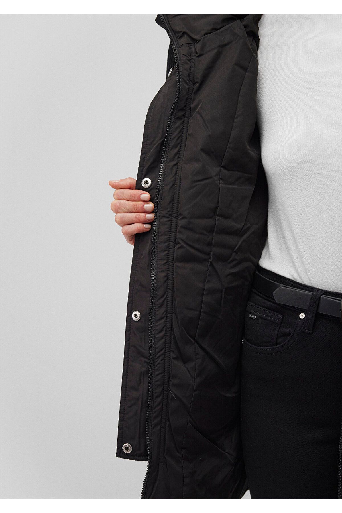 Kapüşonlu Siyah Şişme Mont 1110150-900 Kapüşonlu Siyah Şişme Mont 1110150-900