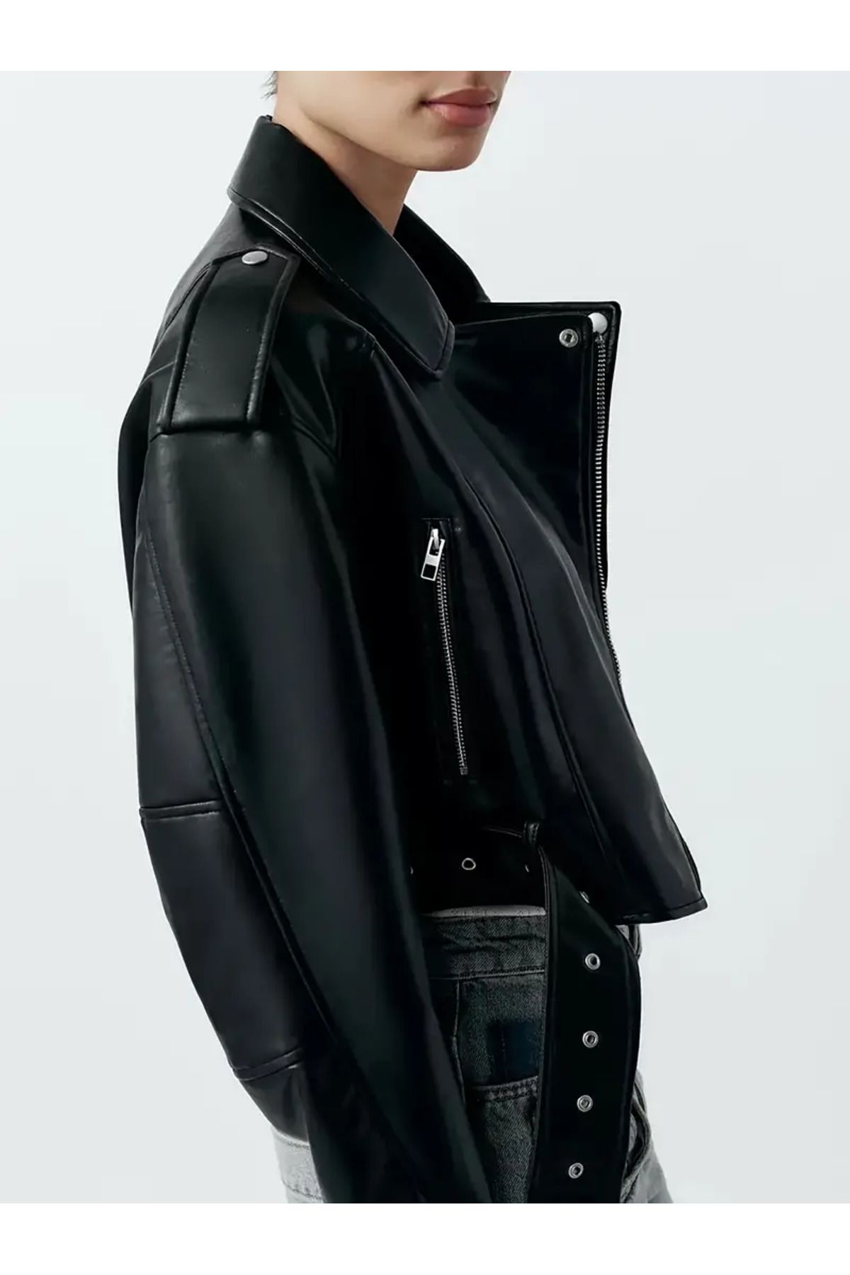 Yeni Sezon Kemerli Oversize Deri Biker Ceket Yeni Sezon Kemerli Oversize Deri Biker Ceket
