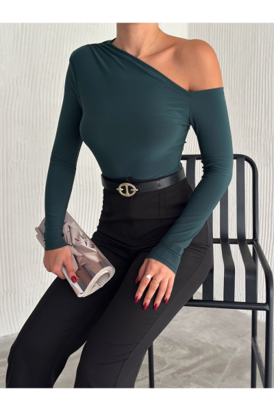 Kadın Zümrüt Yeşili Tek Omuz Açık Uzun Kol Sandy Kumaş Örme Bluz Kadın Zümrüt Yeşili Tek Omuz Açık Uzun Kol Sandy Kumaş Örme Bluz