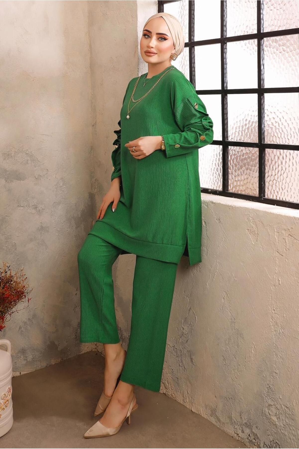 Kadın Yeşil (BENETTON) Düğme Detaylı Zincirli Ikili Pantolon Takımı T 5492 Kadın Yeşil (BENETTON) Düğme Detaylı Zincirli Ikili Pantolon Takımı T 5492