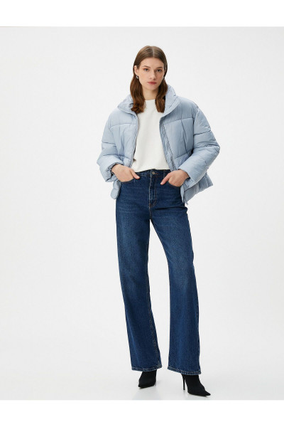 Kısa Şişme Mont Dik Yaka Cepli Fermuarlı Kısa Şişme Mont Dik Yaka Cepli Fermuarlı