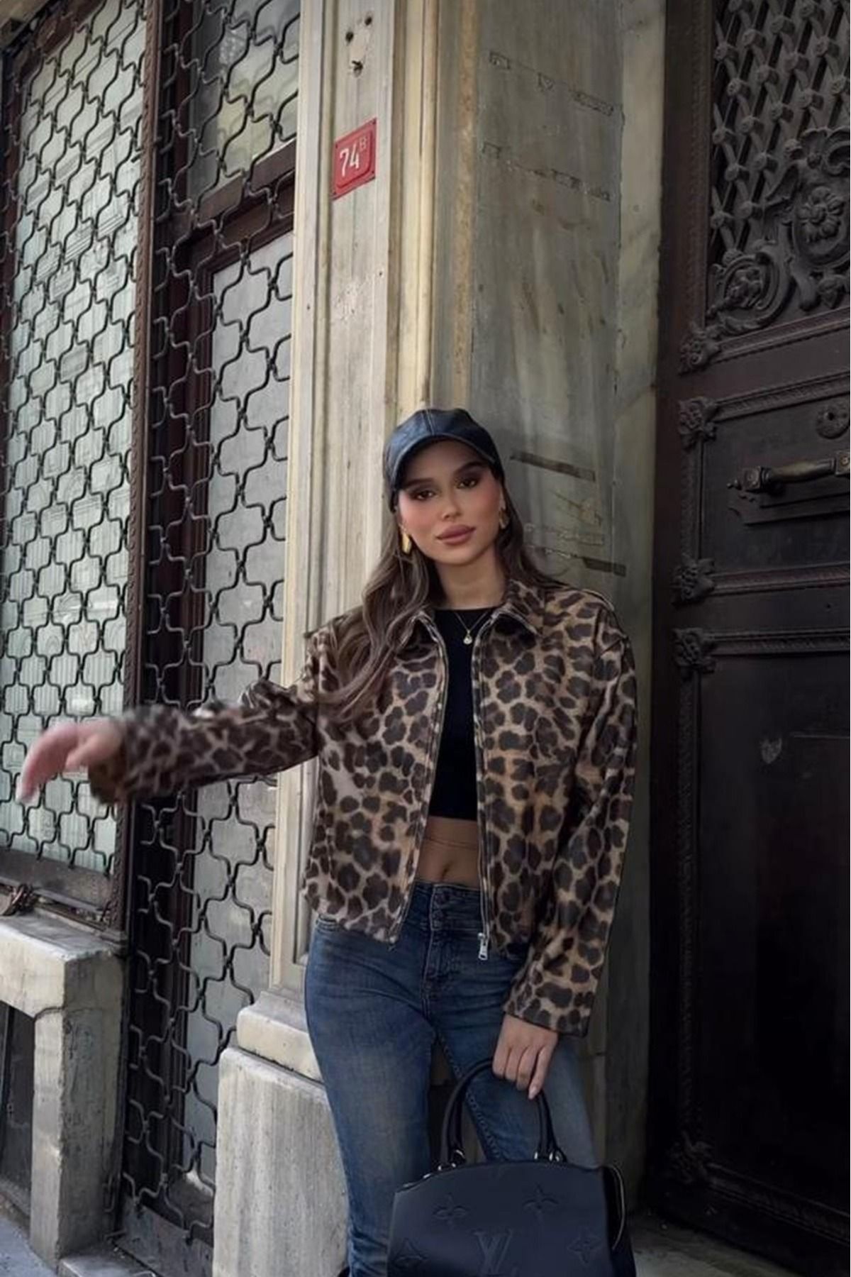 Leopar Desenli Kaşe Ceket Leopar Desenli Kaşe Ceket