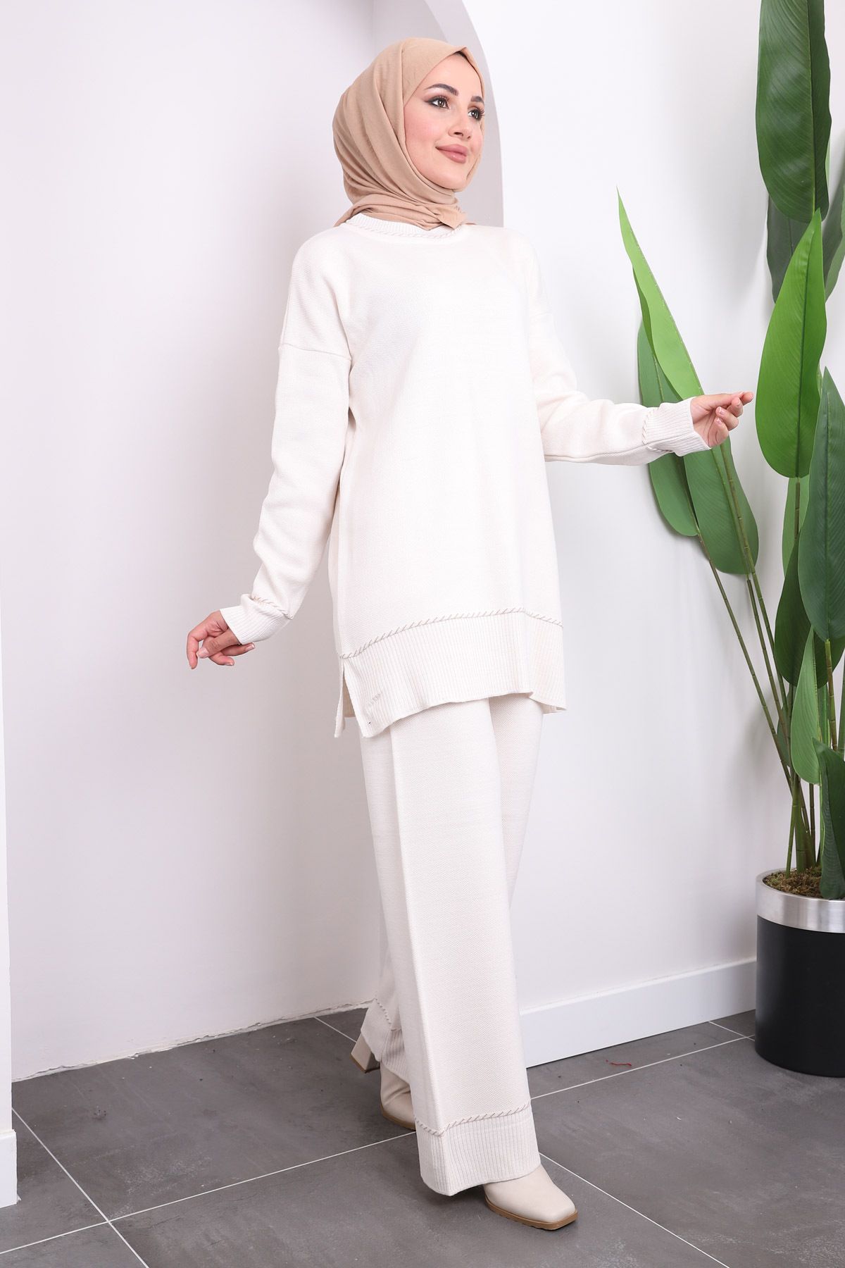Krem Pantolonlu Triko Tunik Takım Krem Pantolonlu Triko Tunik Takım
