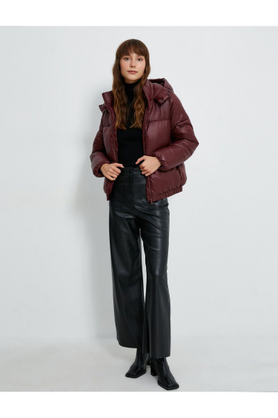 Kısa Şişme Mont Kapüşonlu Fermuarlı Beli Lastikli Cepli Kısa Şişme Mont Kapüşonlu Fermuarlı Beli Lastikli Cepli