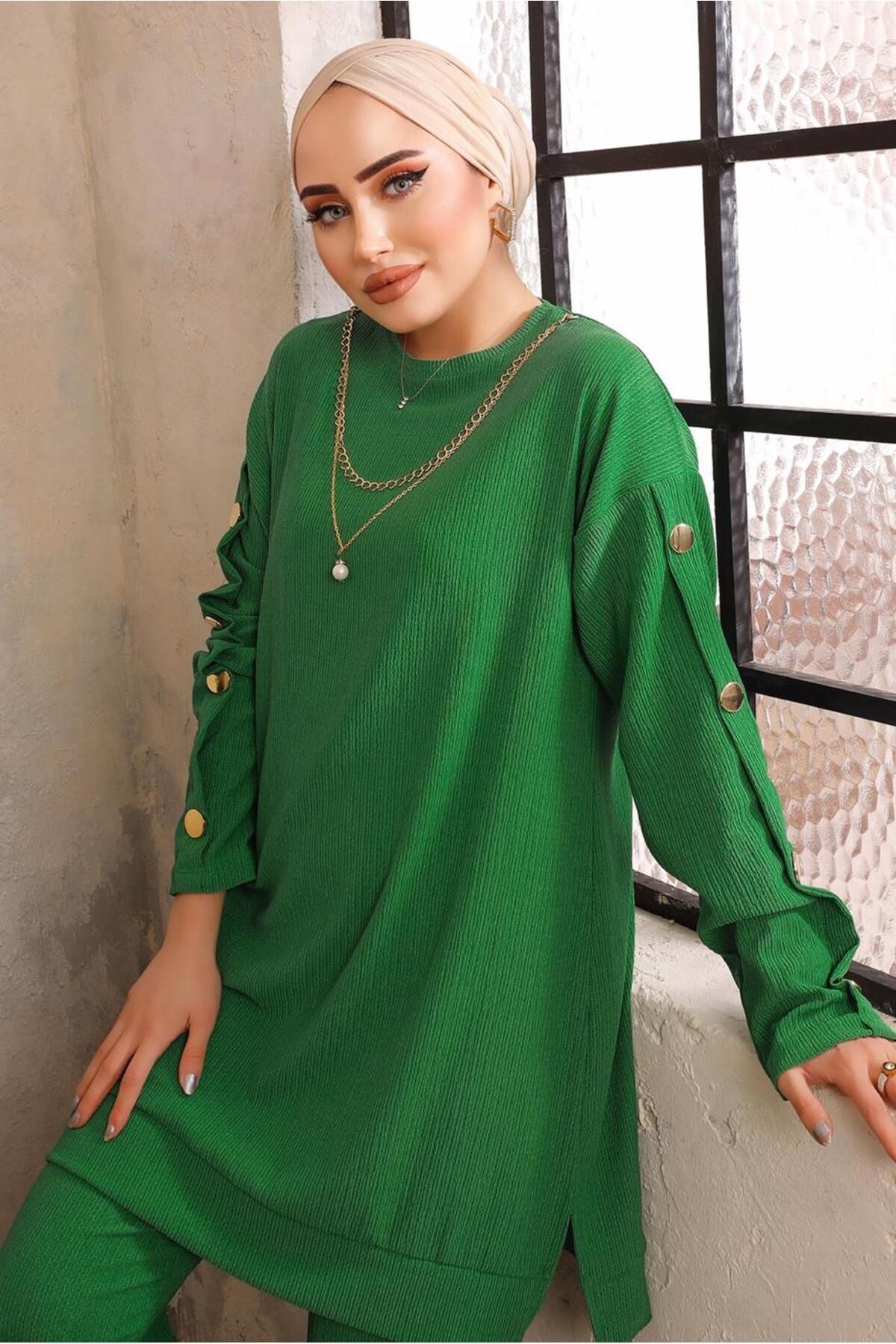 Kadın Yeşil (BENETTON) Düğme Detaylı Zincirli Ikili Pantolon Takımı T 5492 Kadın Yeşil (BENETTON) Düğme Detaylı Zincirli Ikili Pantolon Takımı T 5492