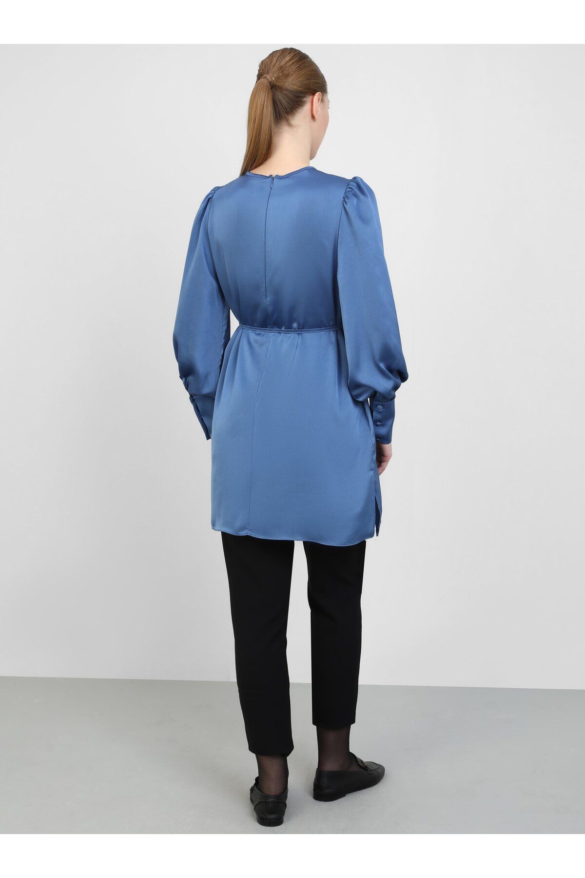 Saten Balon Kol Tunik - Galaxy Blue - Refka Saten Balon Kol Tunik - Galaxy Blue - Refka