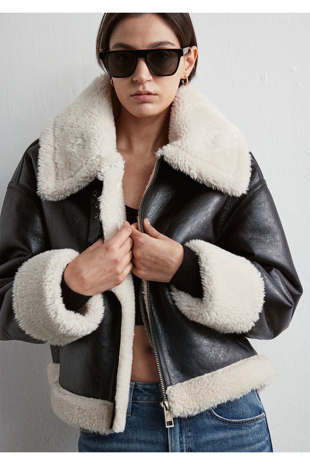 Sherpa Detaylı Siyah Suni Deri Ceket Loose Fit / Bol Rahat Kesim 1110263-900 Sherpa Detaylı Siyah Suni Deri Ceket Loose Fit / Bol Rahat Kesim 1110263-900