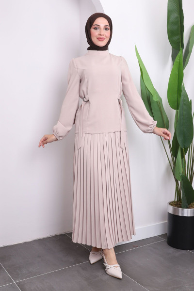 Taş Yan Detaylı Bluz Piliseli Etek Takım Taş Yan Detaylı Bluz Piliseli Etek Takım