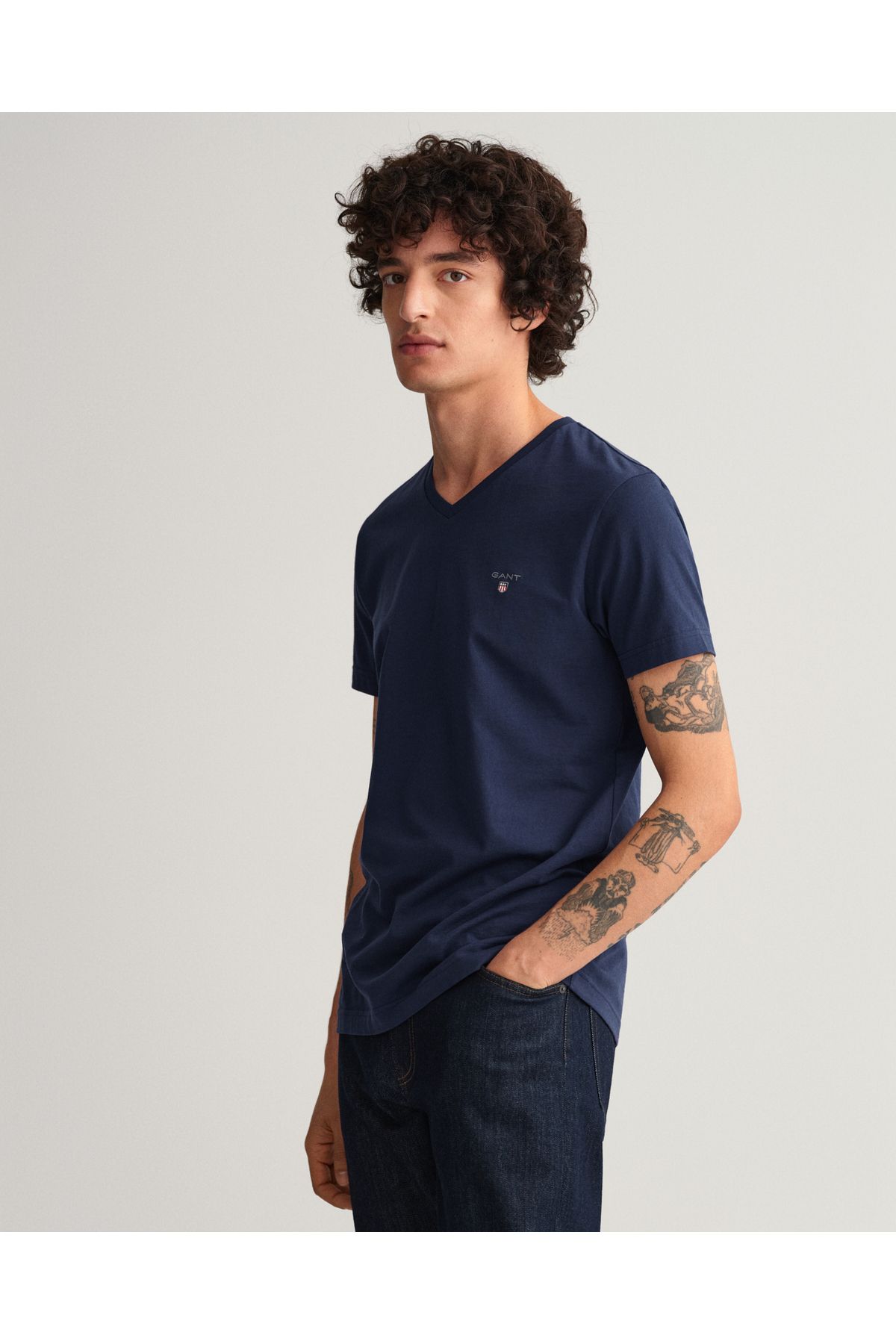 Erkek Lacivert Slim Fit V Yaka T-shirt