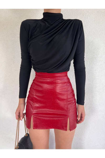 Kadın Siyah Büzgü Detaylı Dik Yaka Sandy Bluz Kadın Siyah Büzgü Detaylı Dik Yaka Sandy Bluz