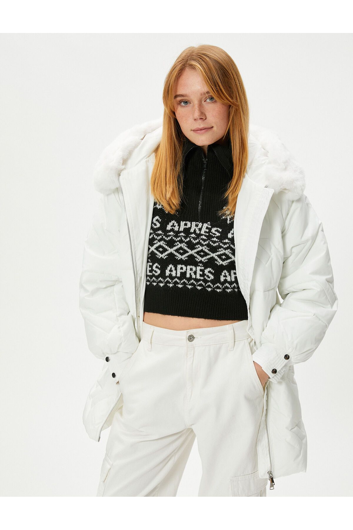 Şişme Mont Kapüşonlu Fermuarlı Çıkarılabilir Suni Kürklü Şişme Mont Kapüşonlu Fermuarlı Çıkarılabilir Suni Kürklü