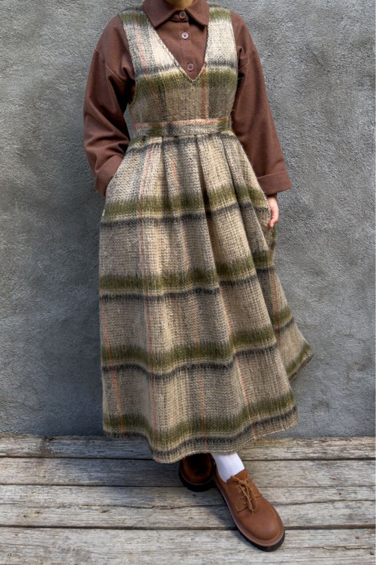 vintage kadın modest kışlık v yaka kadın rerto yün ekose uzun jile elbise vintage kadın modest kışlık v yaka kadın rerto yün ekose uzun jile elbise