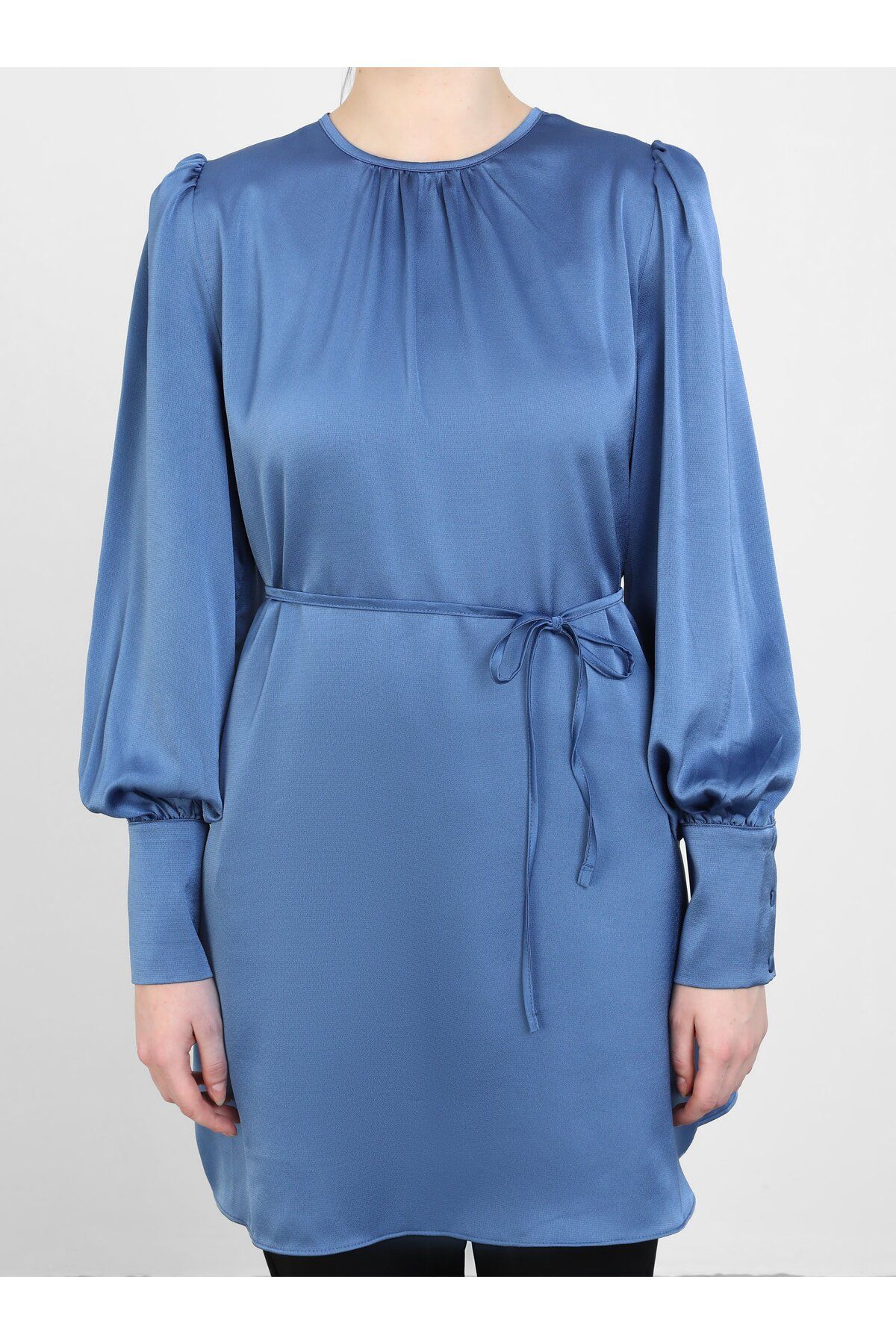 Saten Balon Kol Tunik - Galaxy Blue - Refka Saten Balon Kol Tunik - Galaxy Blue - Refka